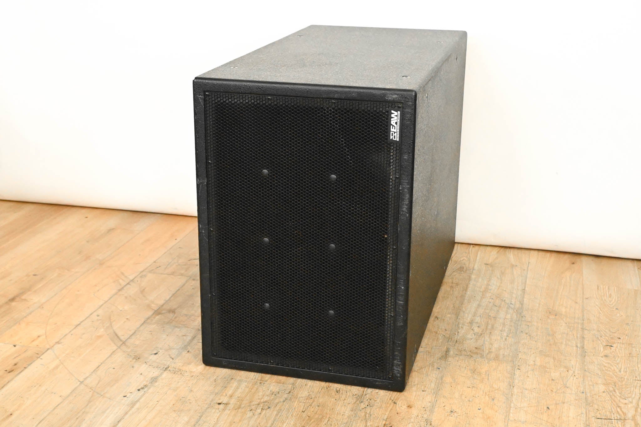 EAW SB1000zP Dual 18" Passive Subwoofer