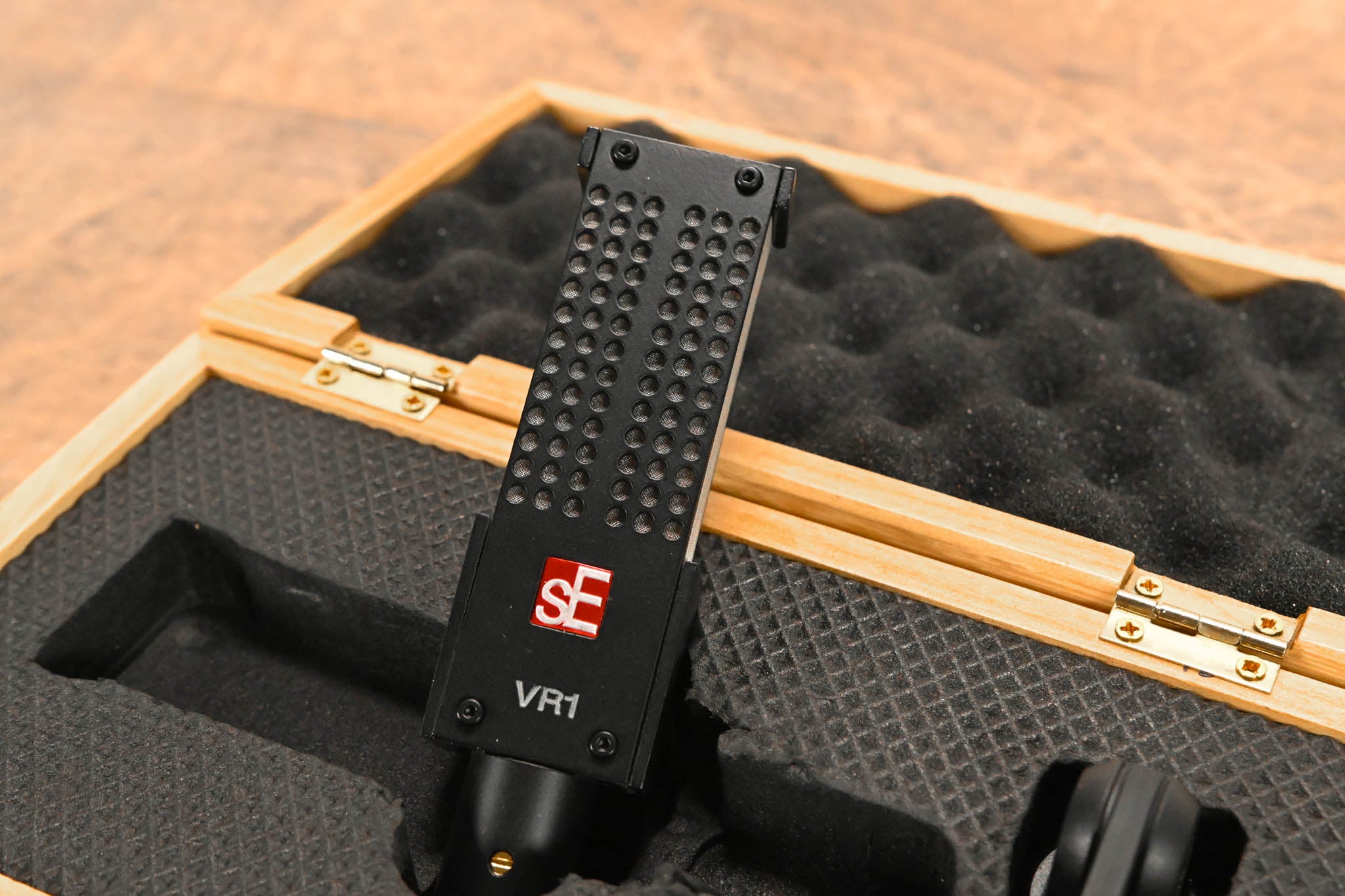 sE Electronics VR1 Passive Ribbon Microphone