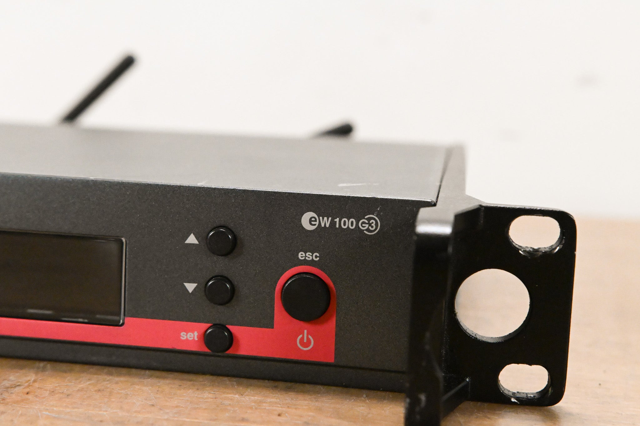 Sennheiser EM 100 G3 Wireless Receiver - 516-558 MHz (NO POWER SUPPLY)