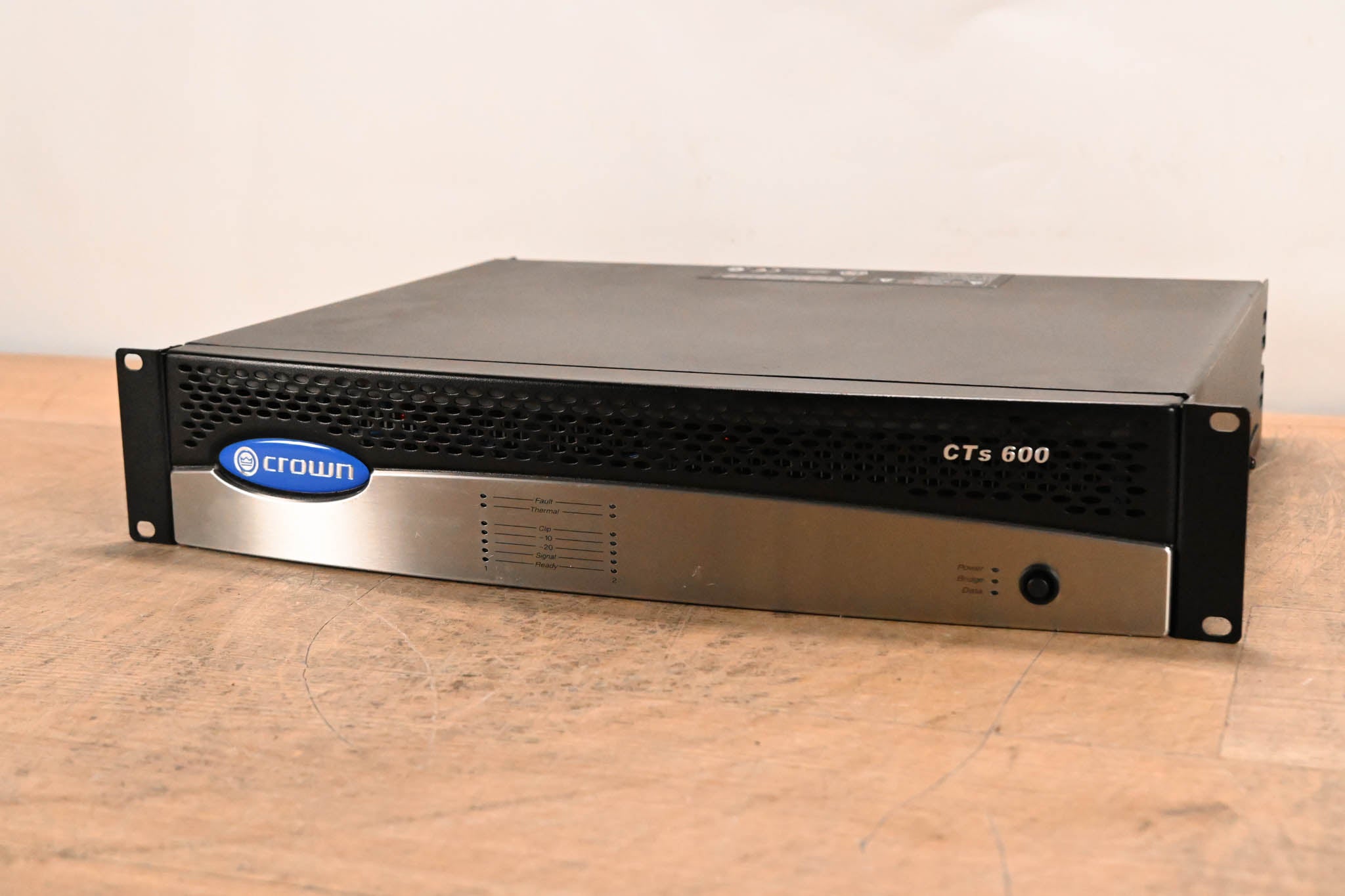 Crown CTs 600 Two-Channel 300W Power Amplifier