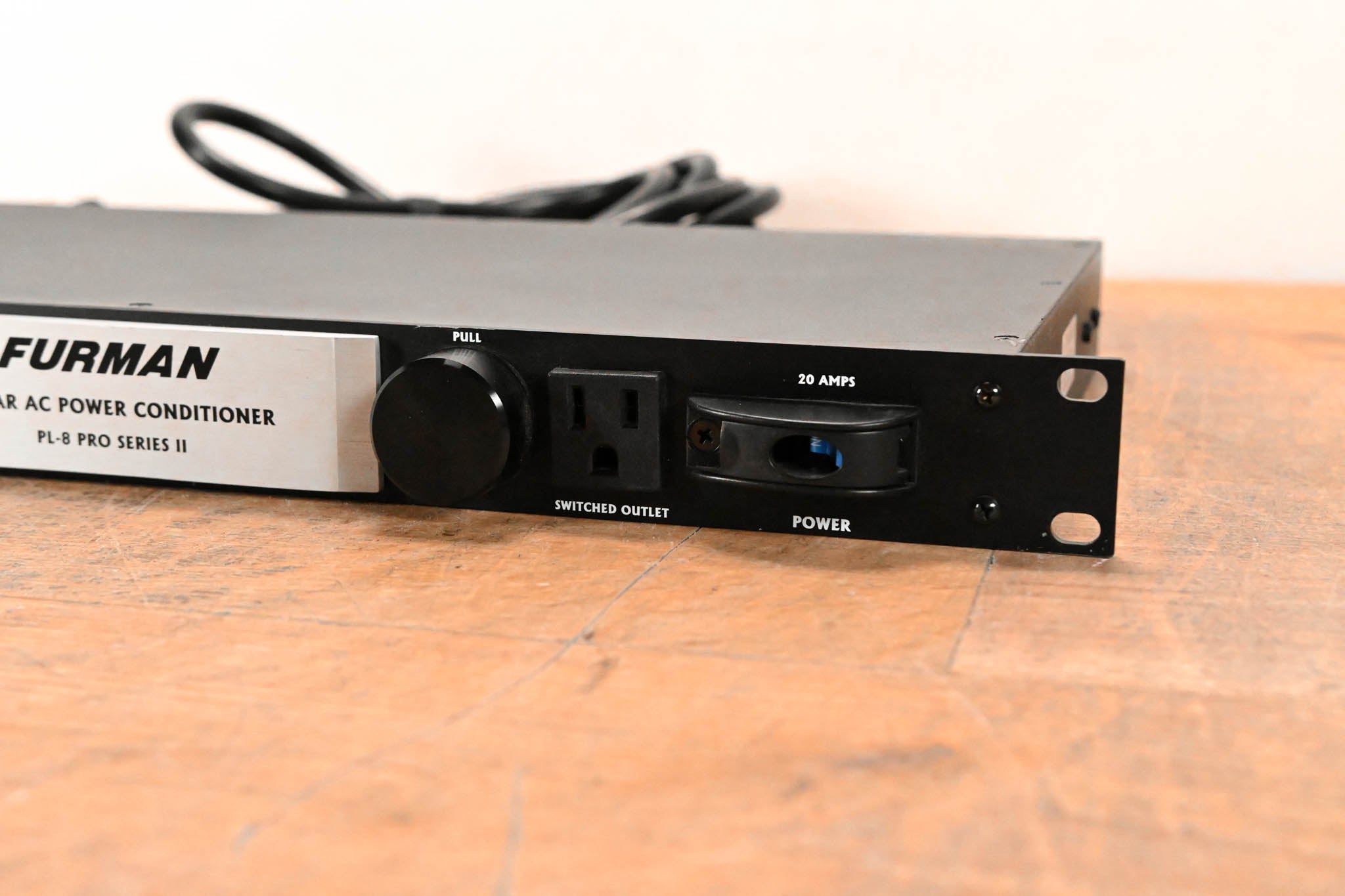 Furman PL-8 Pro Series II Power Conditioner, Distributor