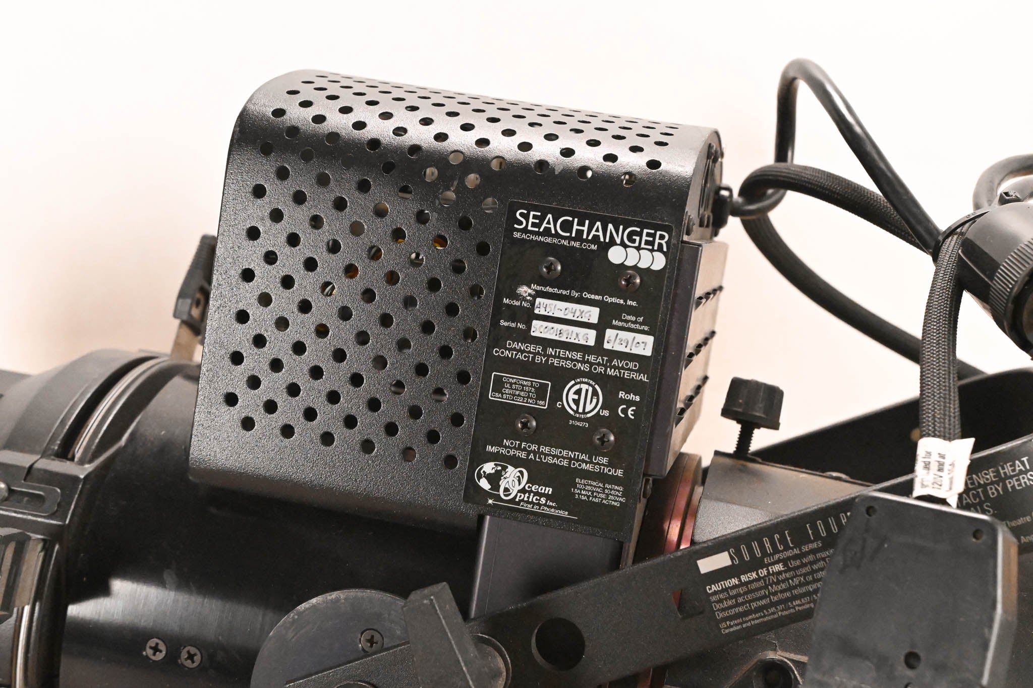 ETC Source Four 750 26 Degree Leko w/OceanOptics SeaChanger Color Engine