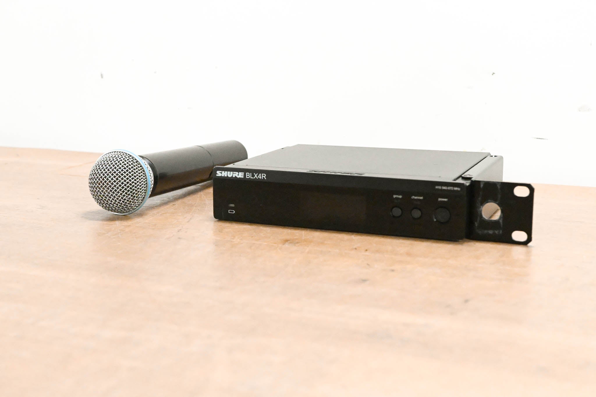 Shure BLX24R/B58 Handheld Wireless System - H10 Band (NO POWER SUPPLY)