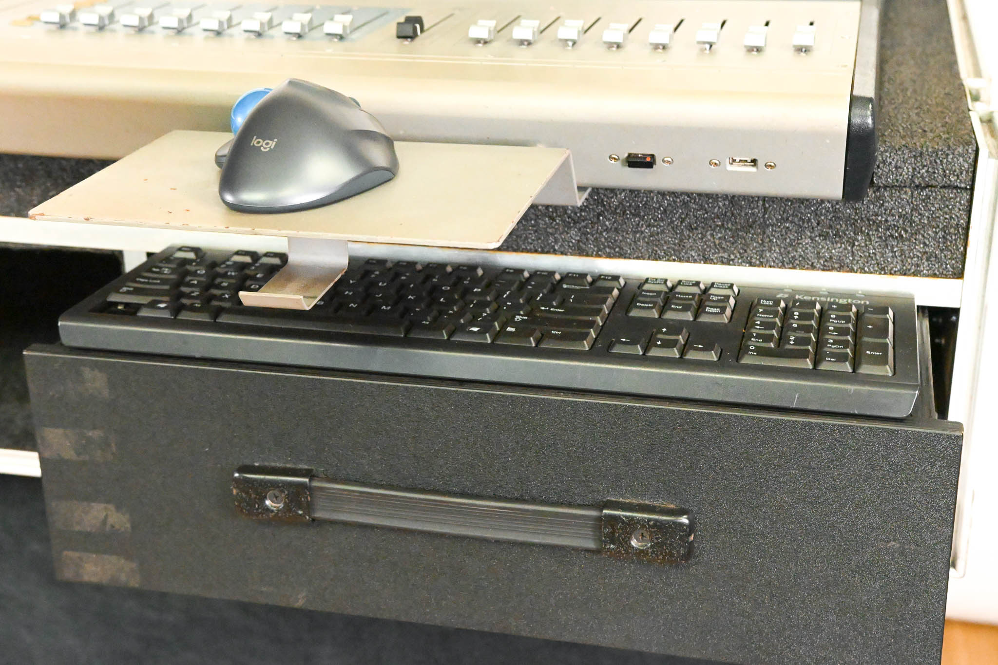 AVID VENUE Profile Digital Console w/ FOH Rack, Stage Rack & Roadcase