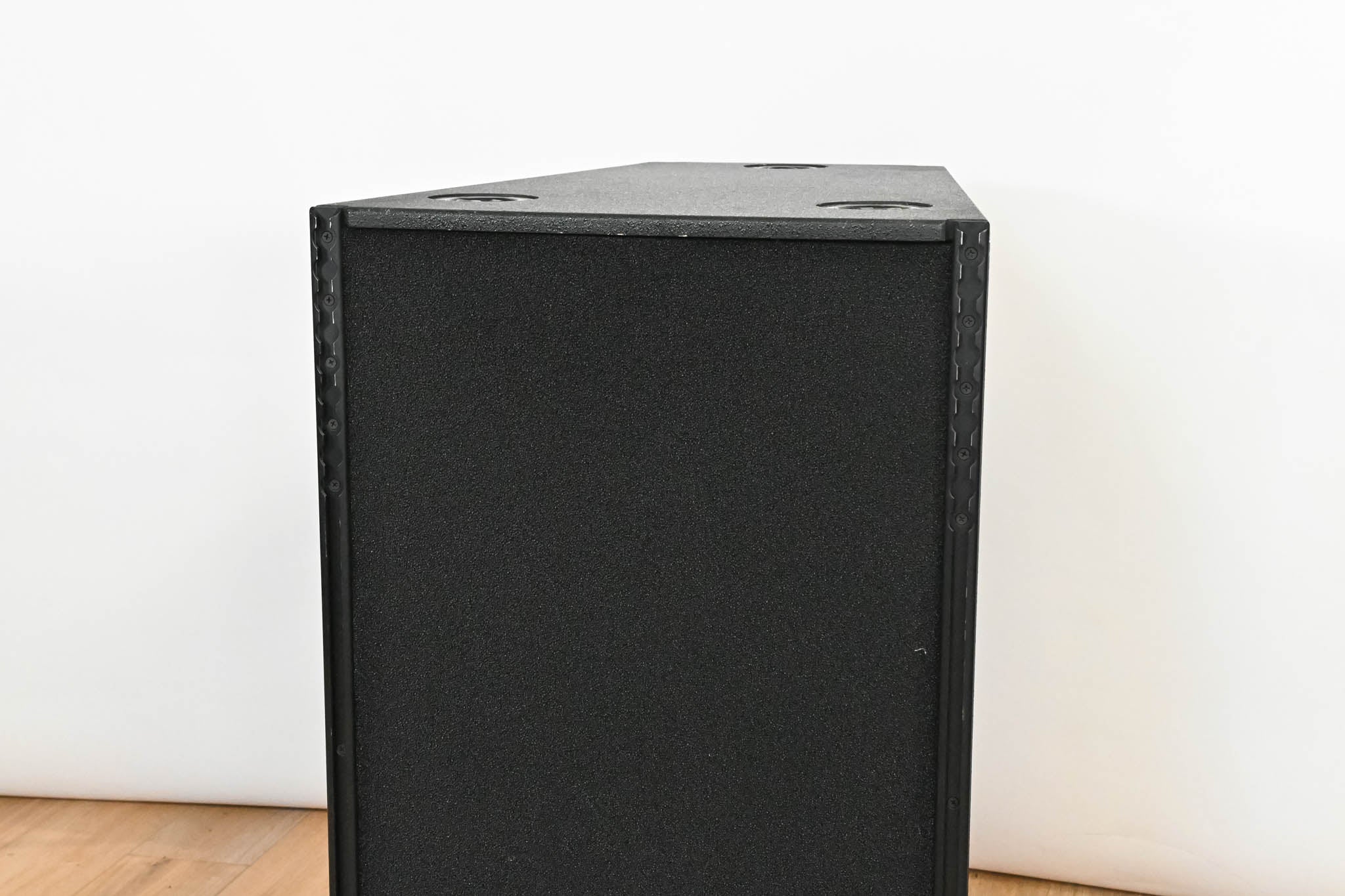 Meyer Sound DS-4P Self-Powered Mid-Bass Reinforcement Loudspeaker