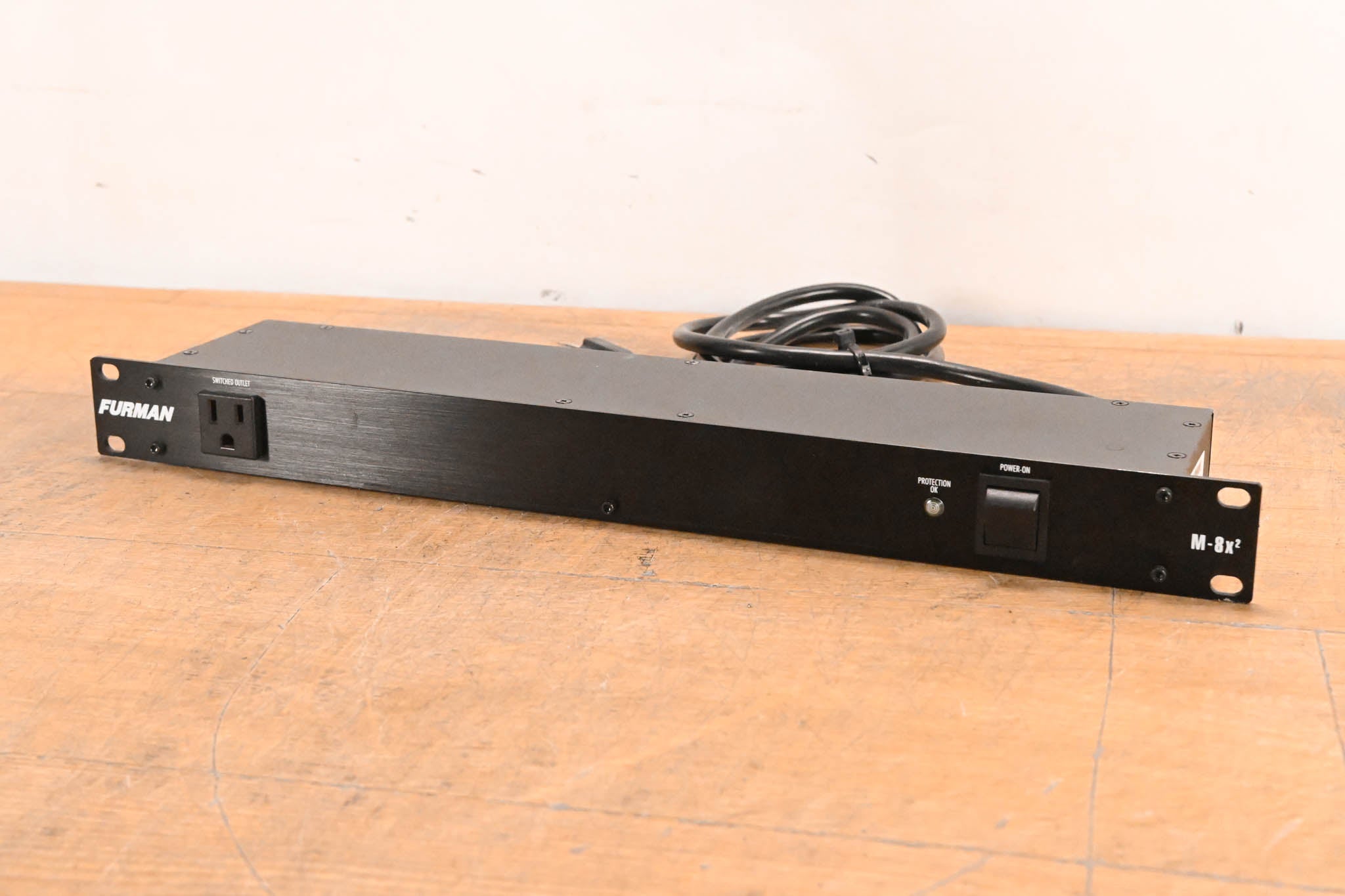 Furman M-8x2 8-Outlet Power Conditioner
