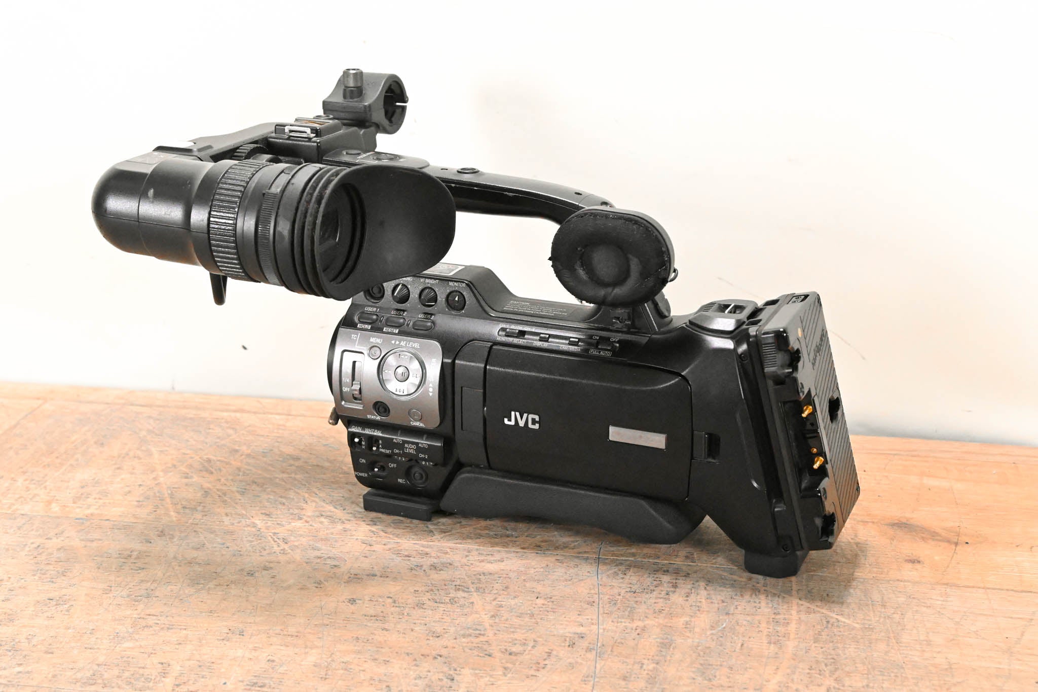 JVC GY-HM700CHU ProHD Compact Shoulder Solid State Camcorder