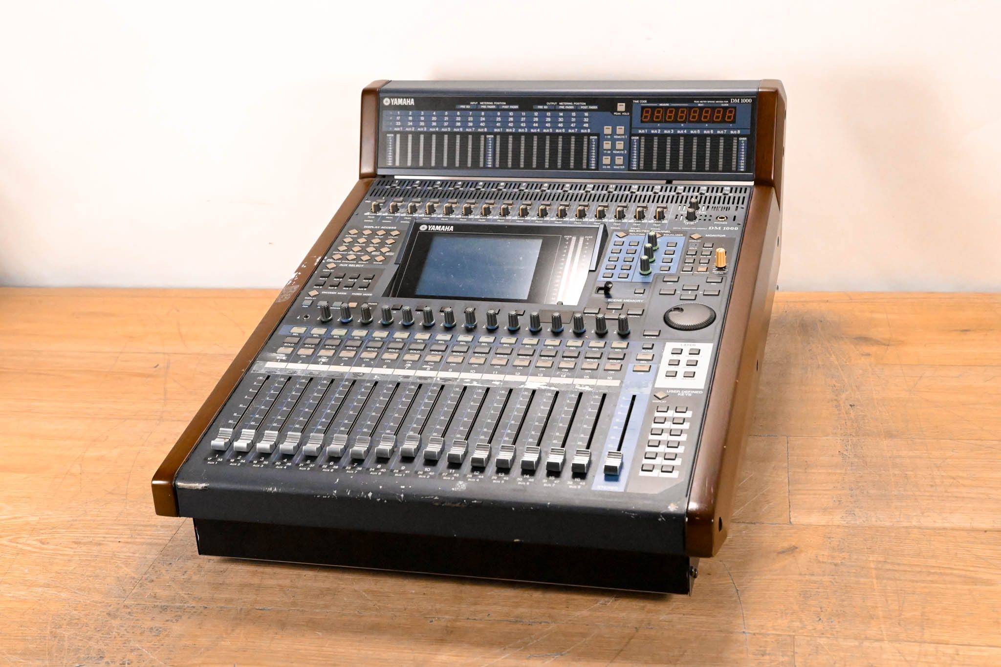 Yamaha DM1000 48-Channel Digital Audio Mixing Console