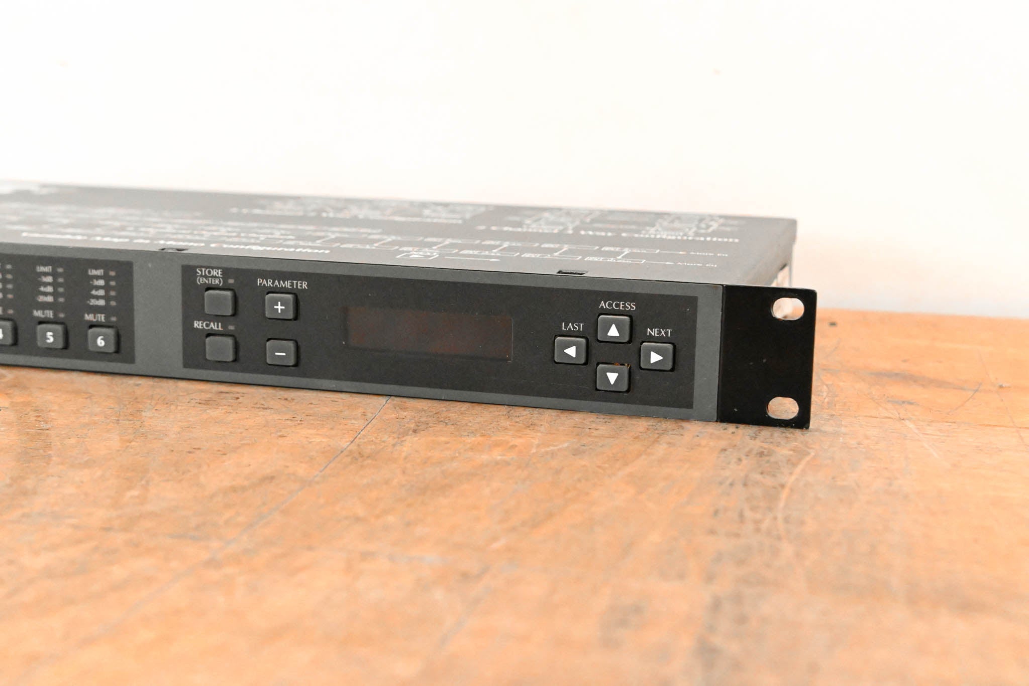 JBL DSC260 Digital System Controller