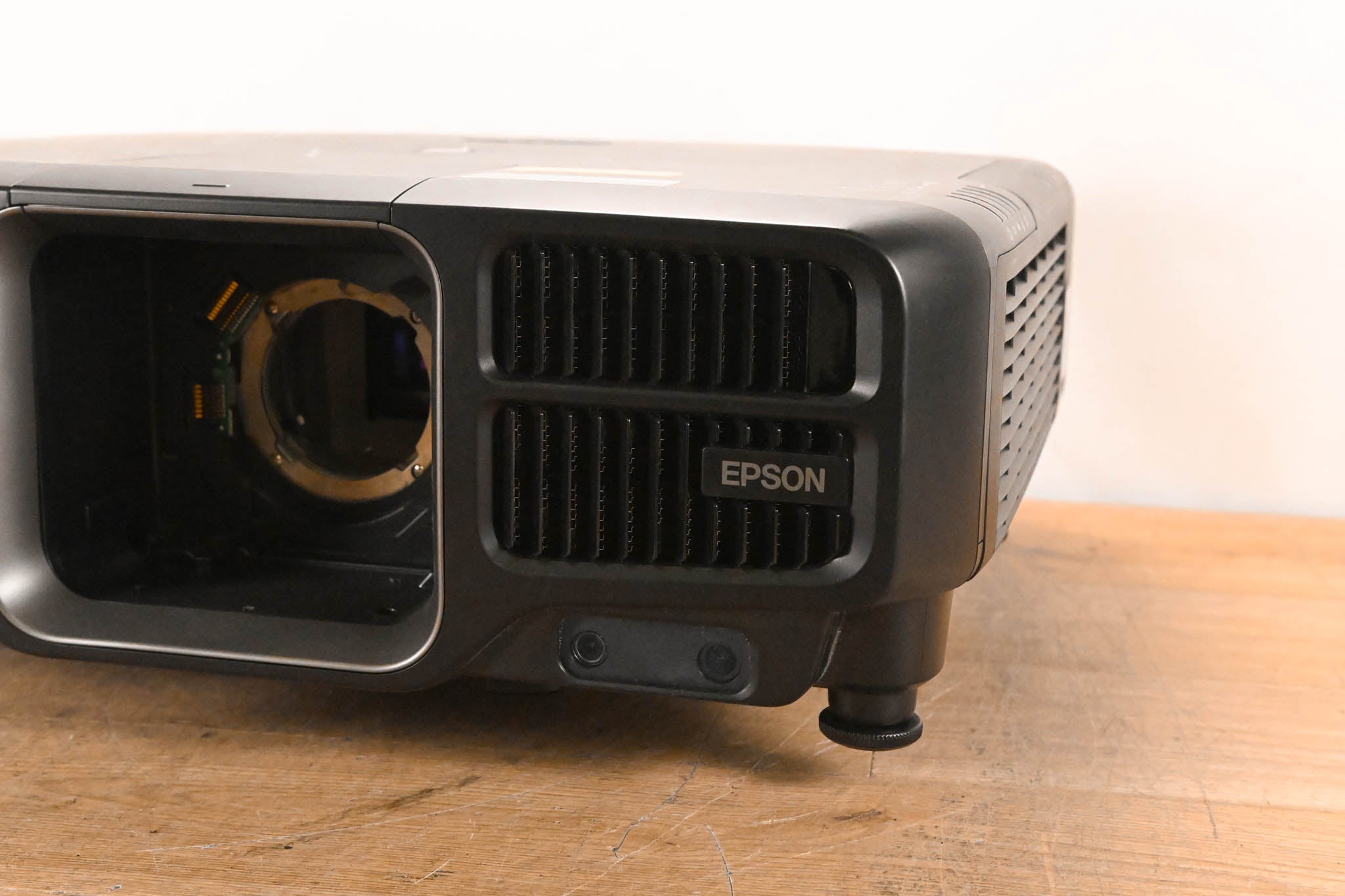 Epson Pro L1405U 8,000-Lumen Laser WUXGA 3LCD Projector