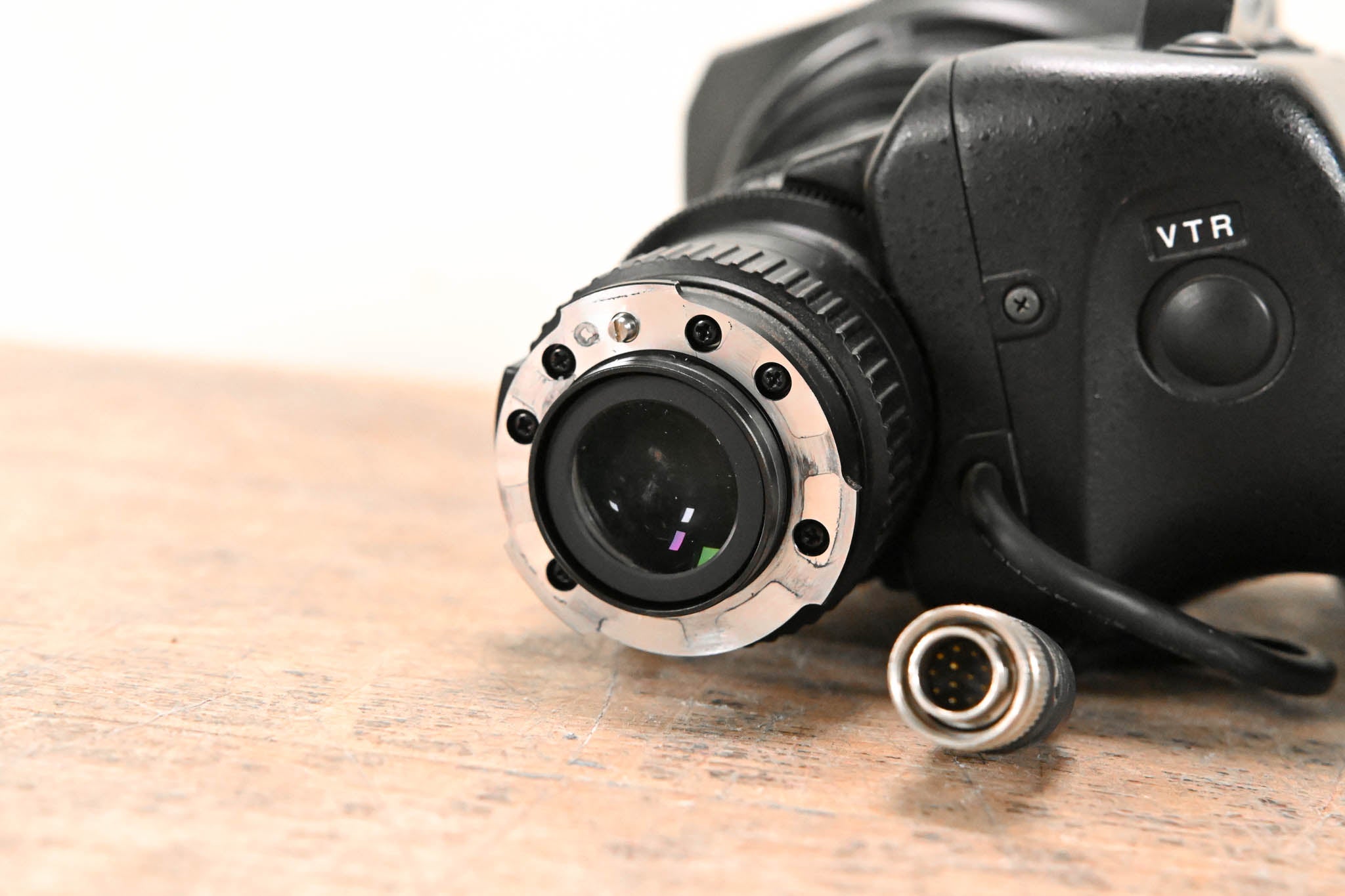 Fujinon Th16x5.5BRMU 1/3" Broadcast Zoom Lens - 1:1.4/5.5-88mm