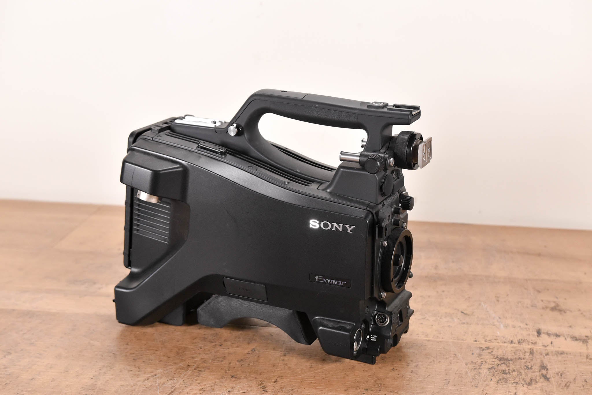 Sony HXC-D70 HD/SD Studio Camera