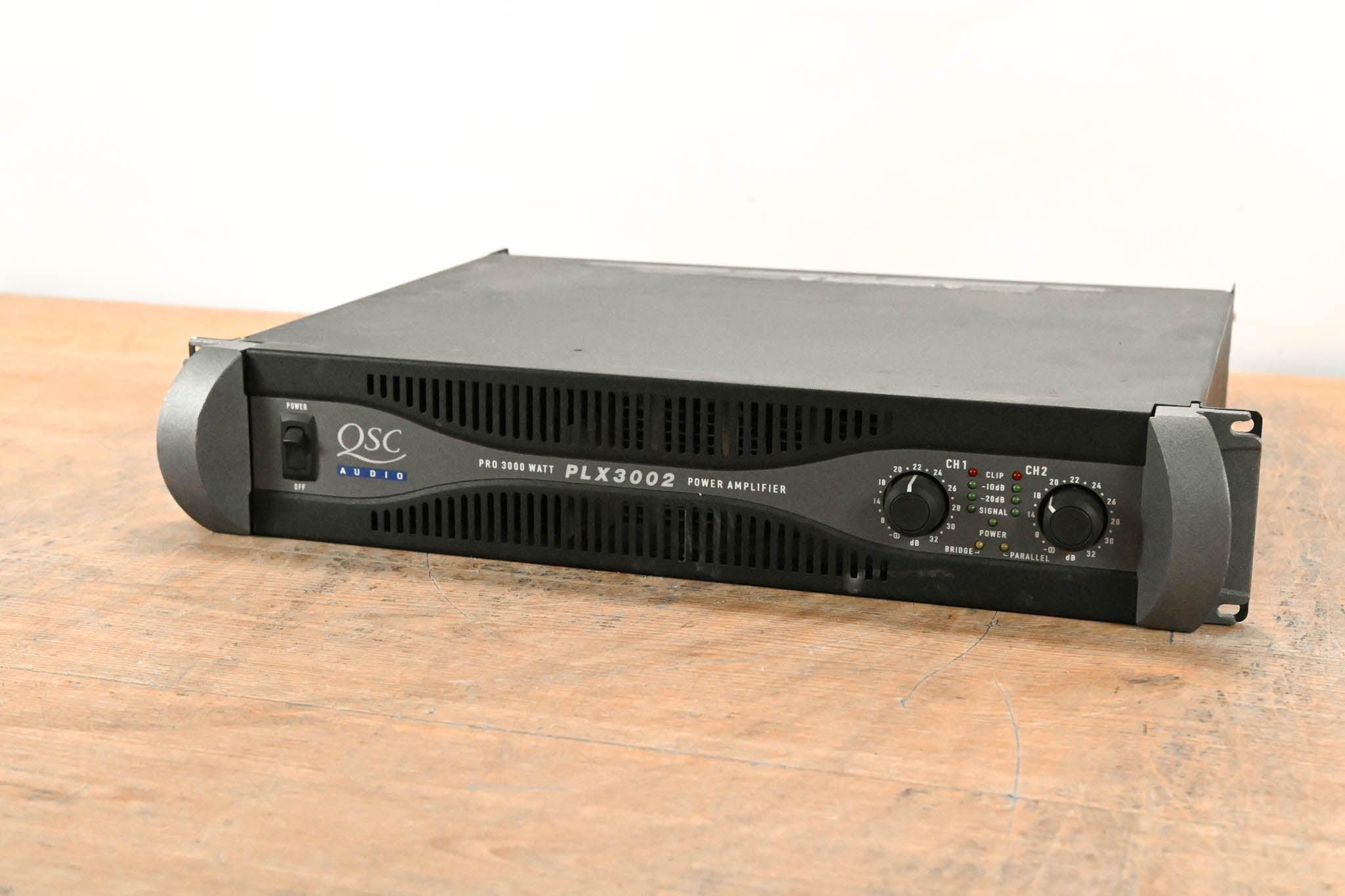QSC PLX3002 2-Channel Power Amplifier