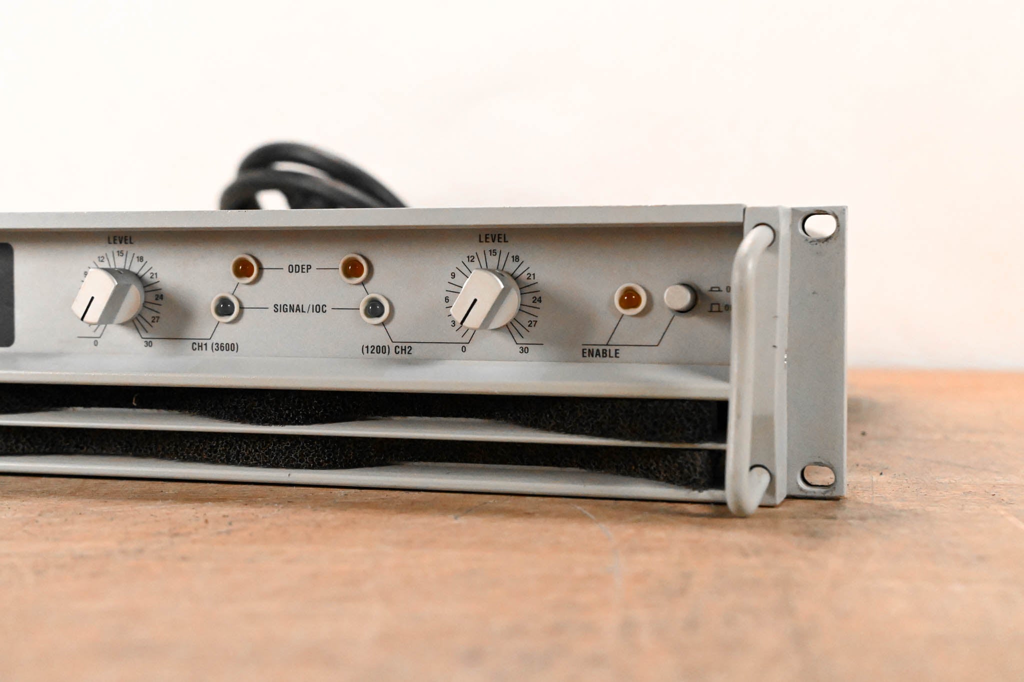 Crown Macro-Tech 36x12 2-Channel Power Amplifier