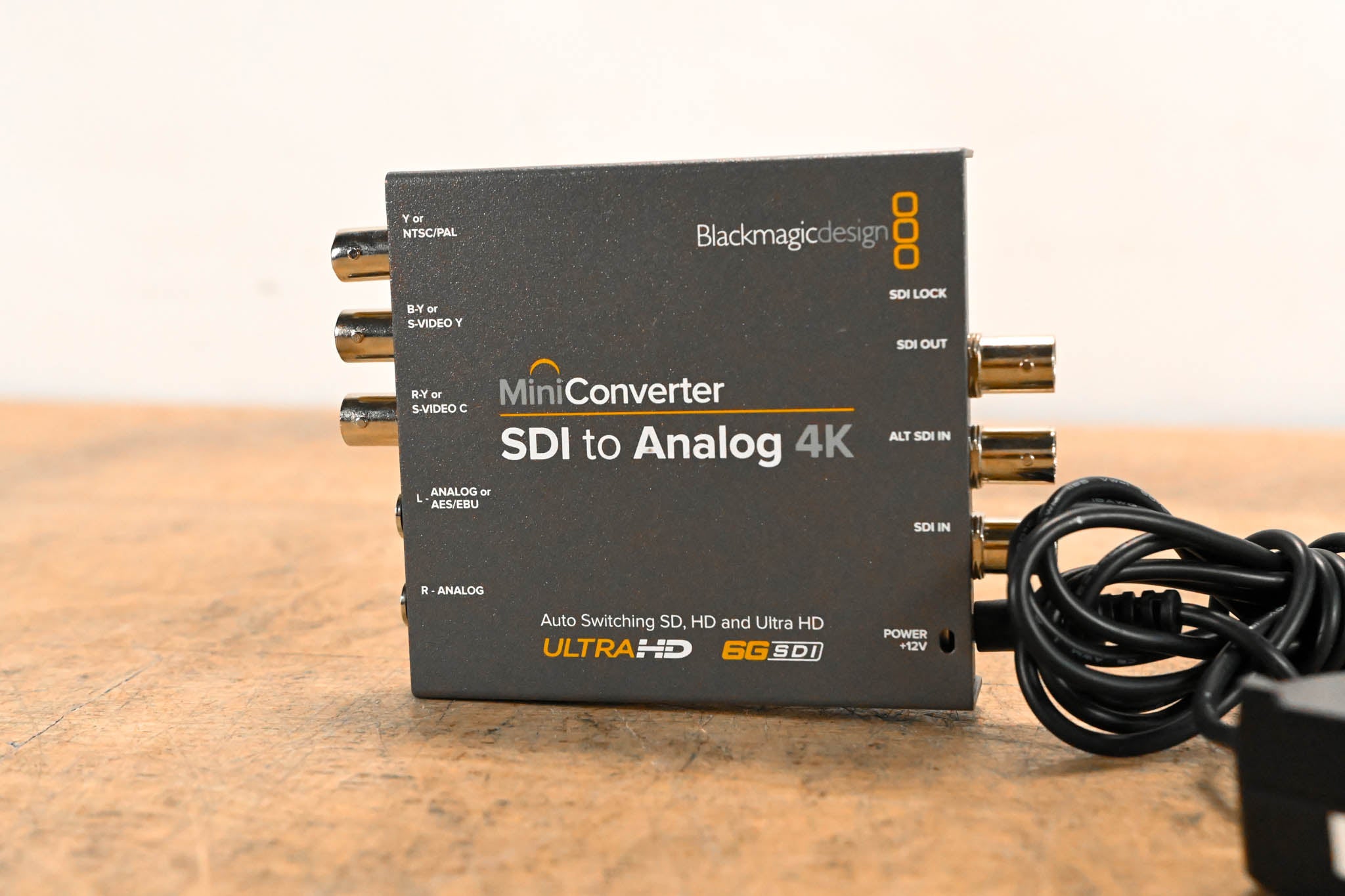 Blackmagic Design Mini Converter SDI to Analog 4K