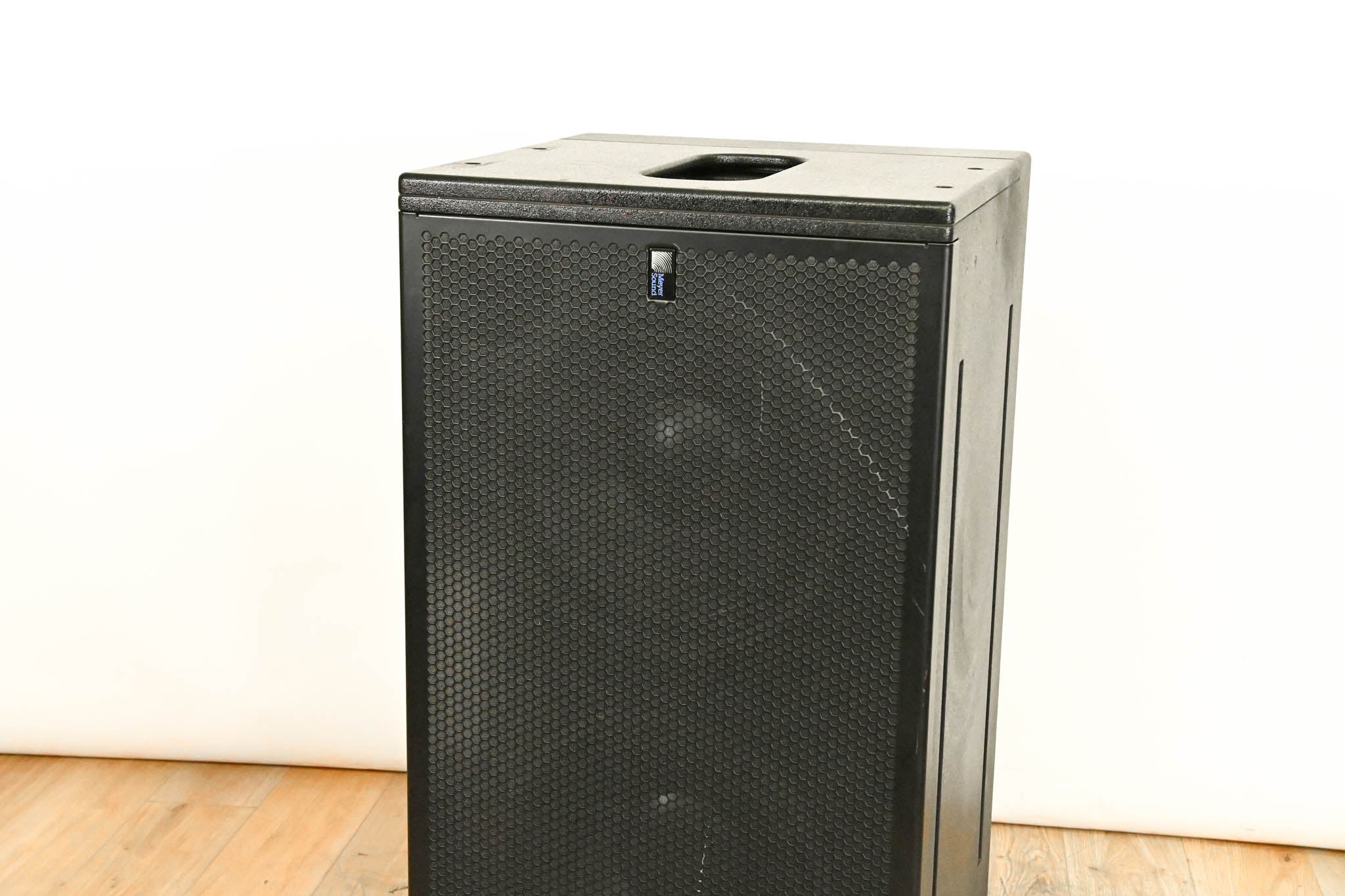 Meyer Sound 600-HP Compact High-Power Subwoofer