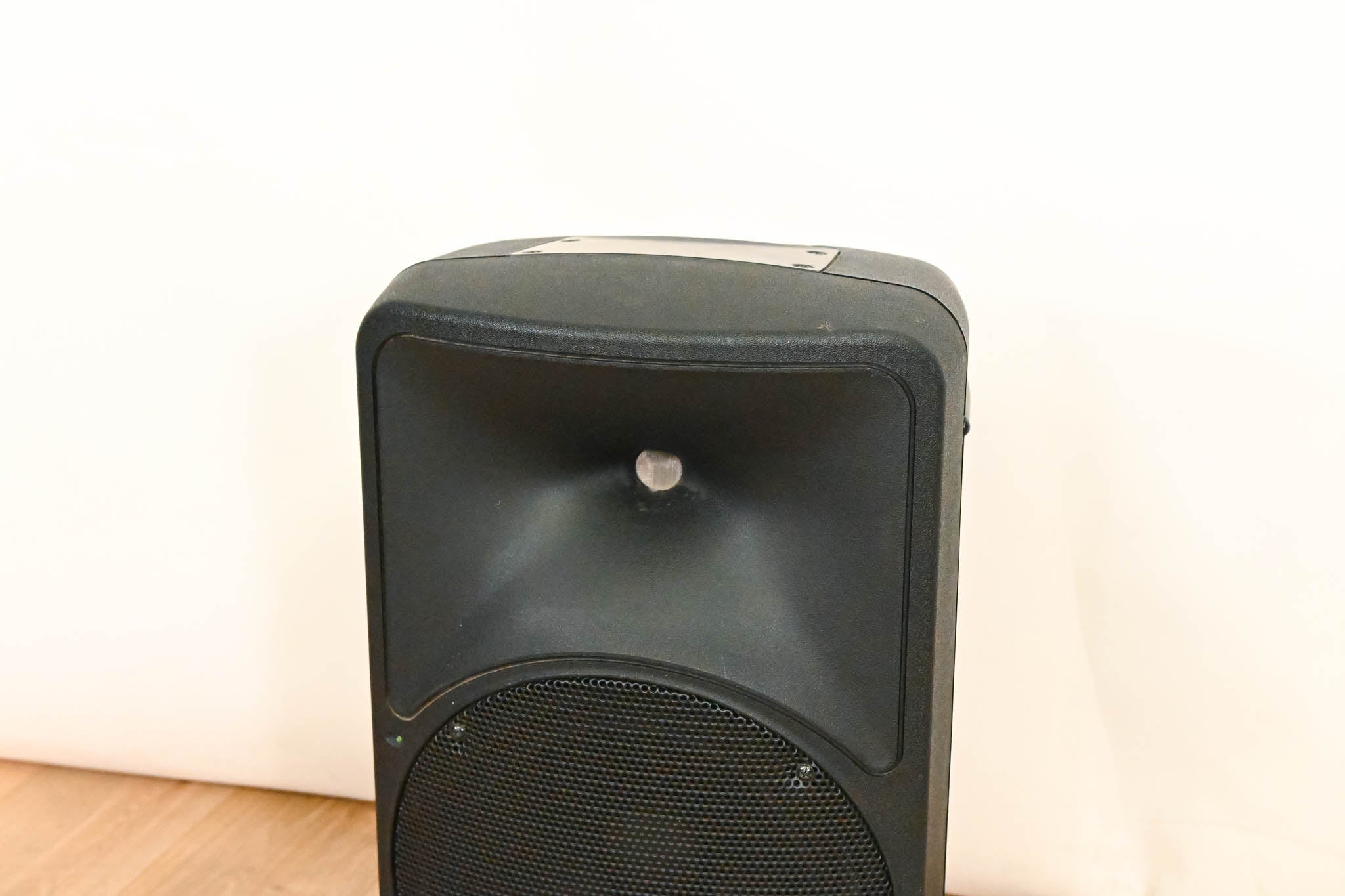 Mackie SRM350v3 1000W 10" Portable Powered Loudspeaker
