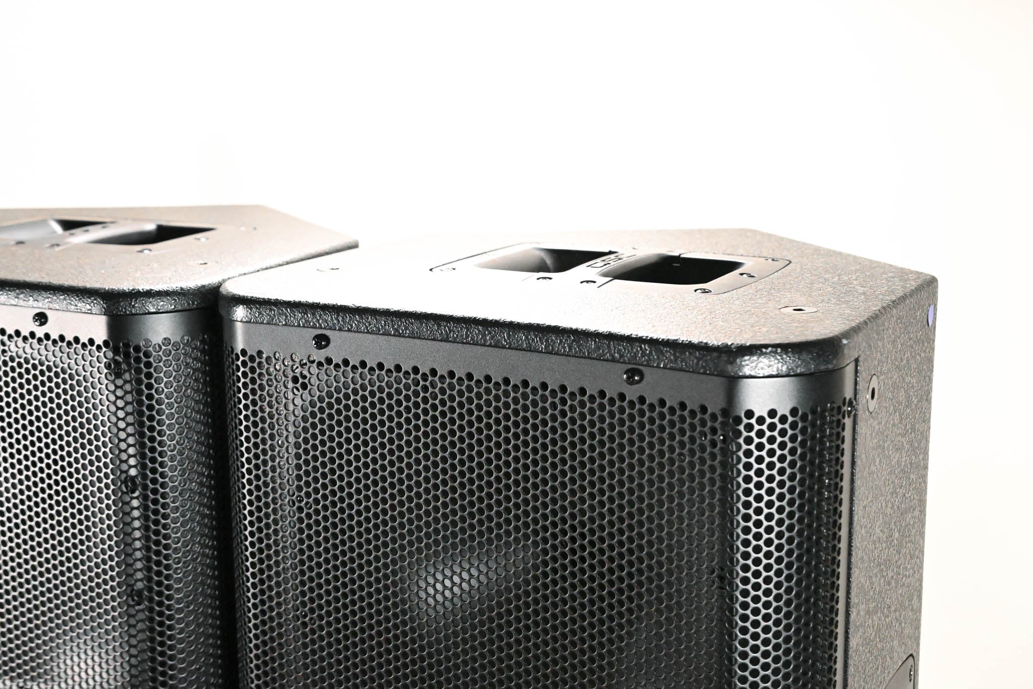 QSC KW122 1000W 12" Two-Way Active Loudspeaker (PAIR)