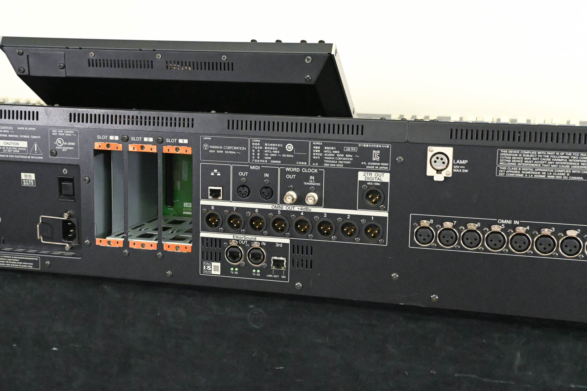 Yamaha M7CL-48ES 48-Channel EtherSound Digital Audio Mixer