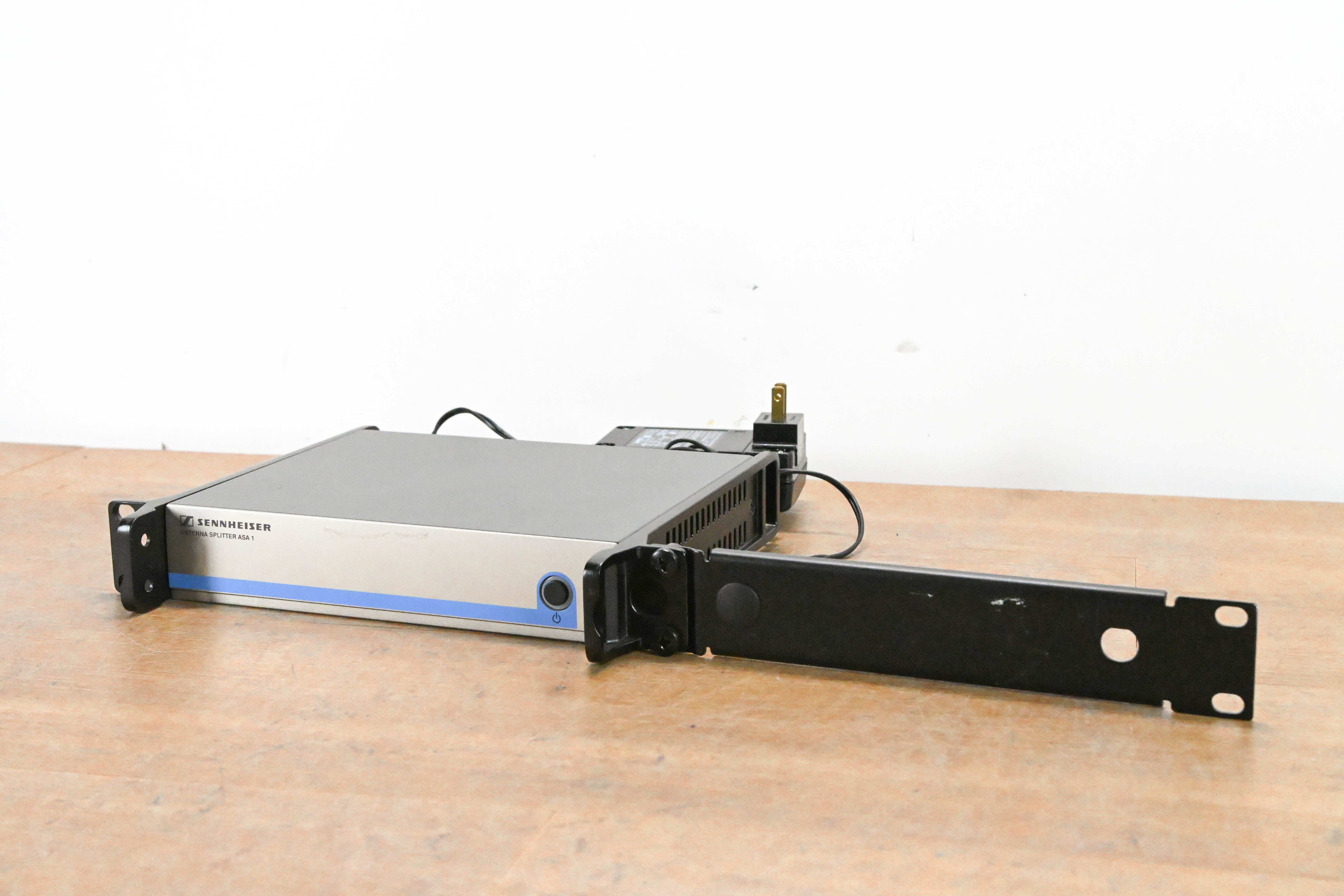 Sennheiser ASA 1 Active Antenna Splitter - 500-870 MHz
