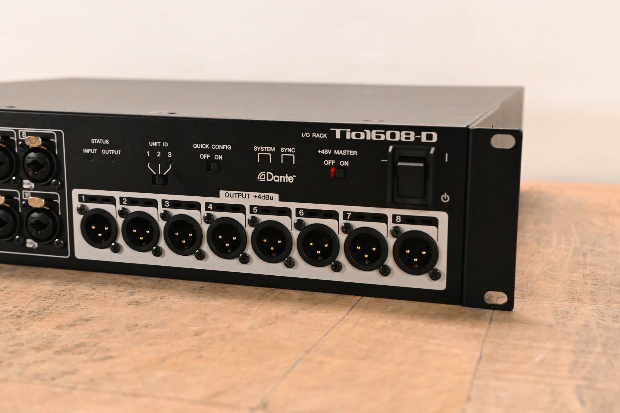 Yamaha Tio1608-D 16-Input/8-Output Dante Stagebox for TF Series Mixers