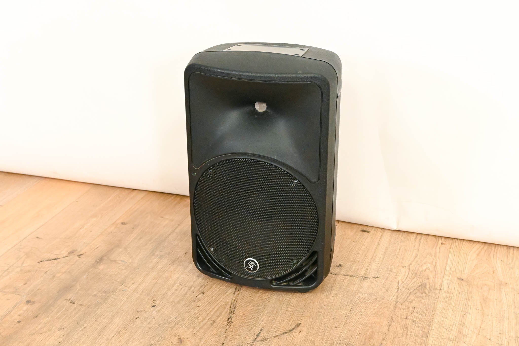 Mackie SRM350v3 1000W 10" Portable Powered Loudspeaker