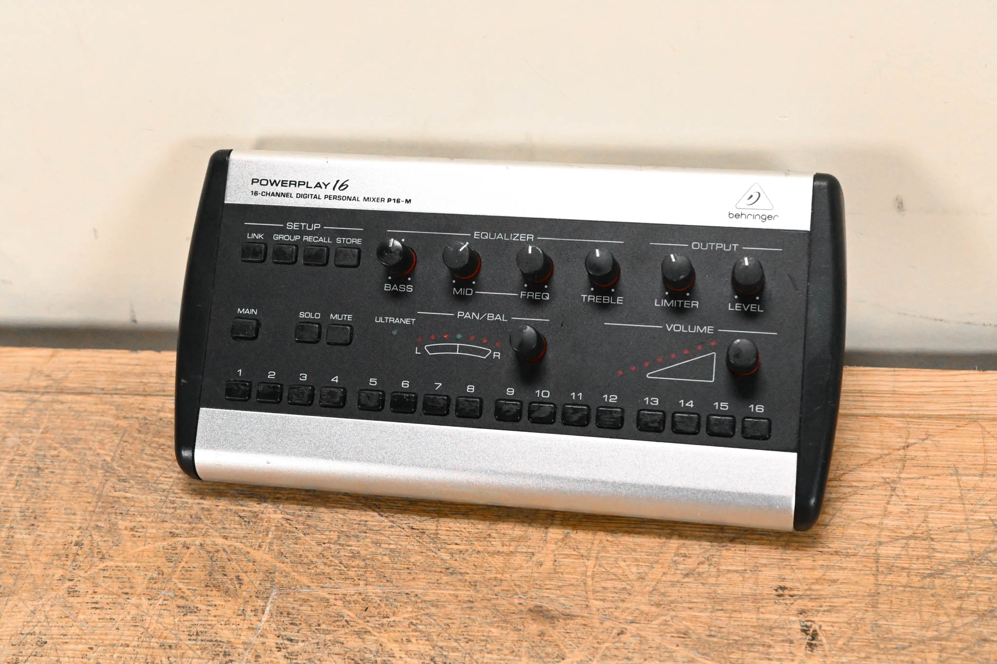 Behringer Powerplay P16-M 16-Channel Digital Personal Mixer