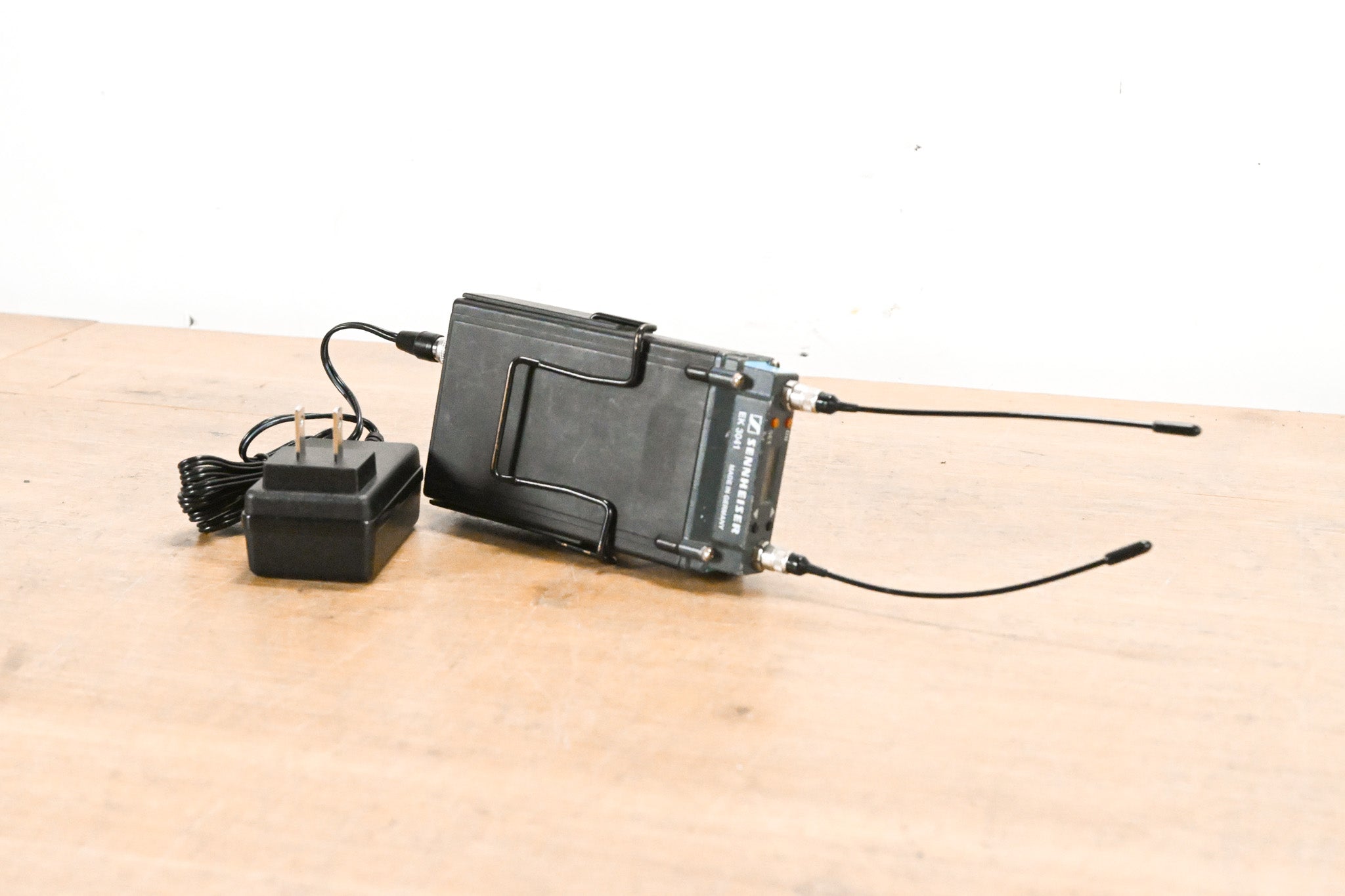 Sennheiser EK 3041-U True Diversity UHF Slot-In Wireless Receiver