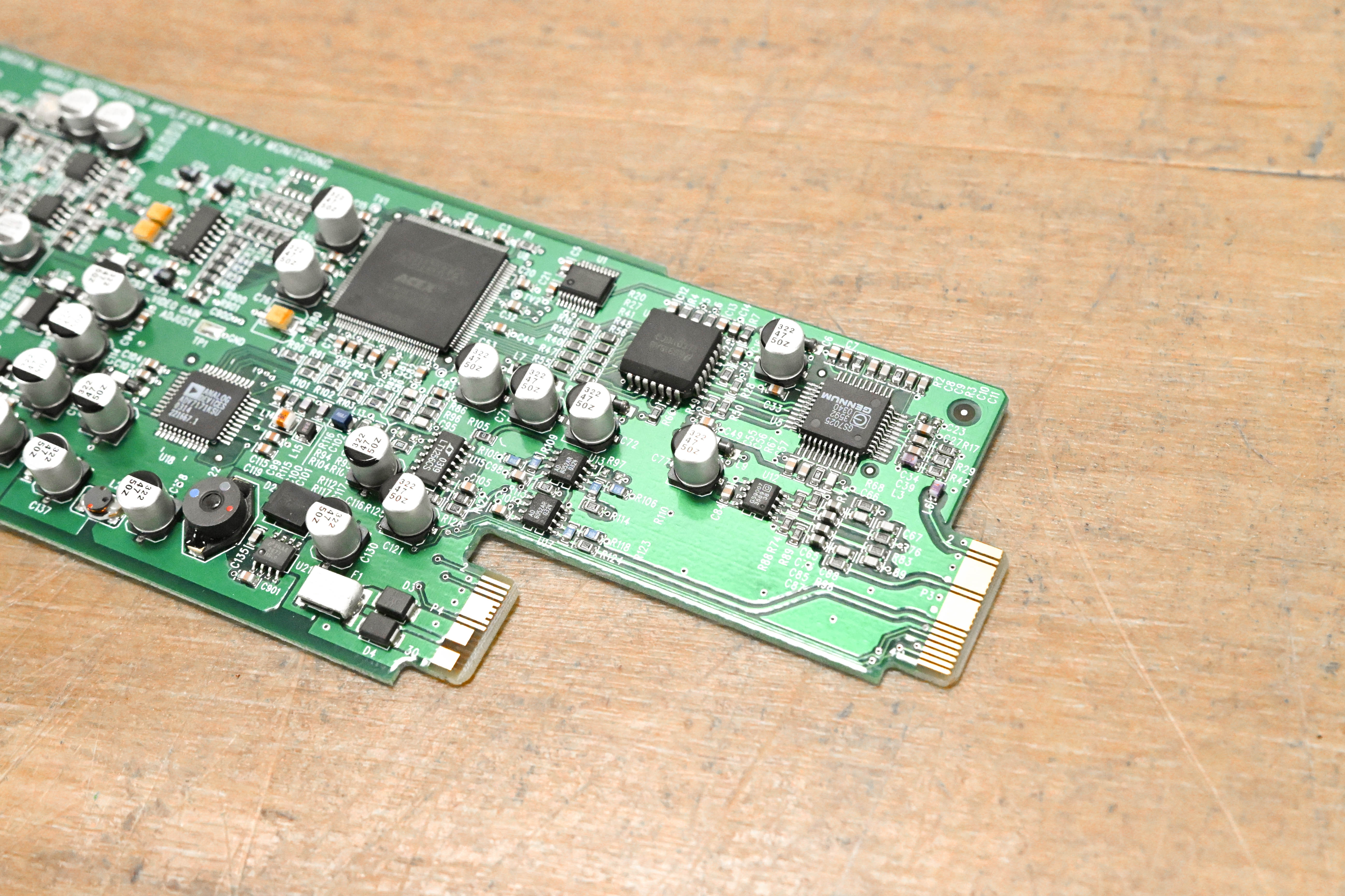 Miranda SDA-1161 Reclocked SDI Distribution Amplifier Module