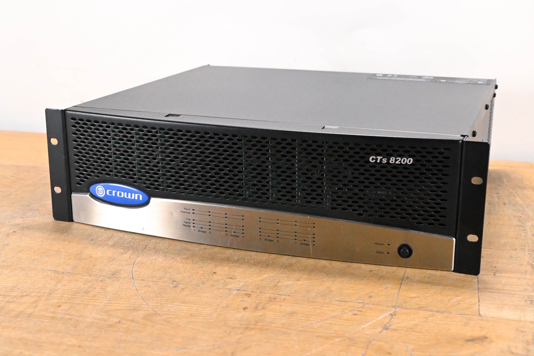 Crown CTs 8200 200W 8-Channel Power Amplifier