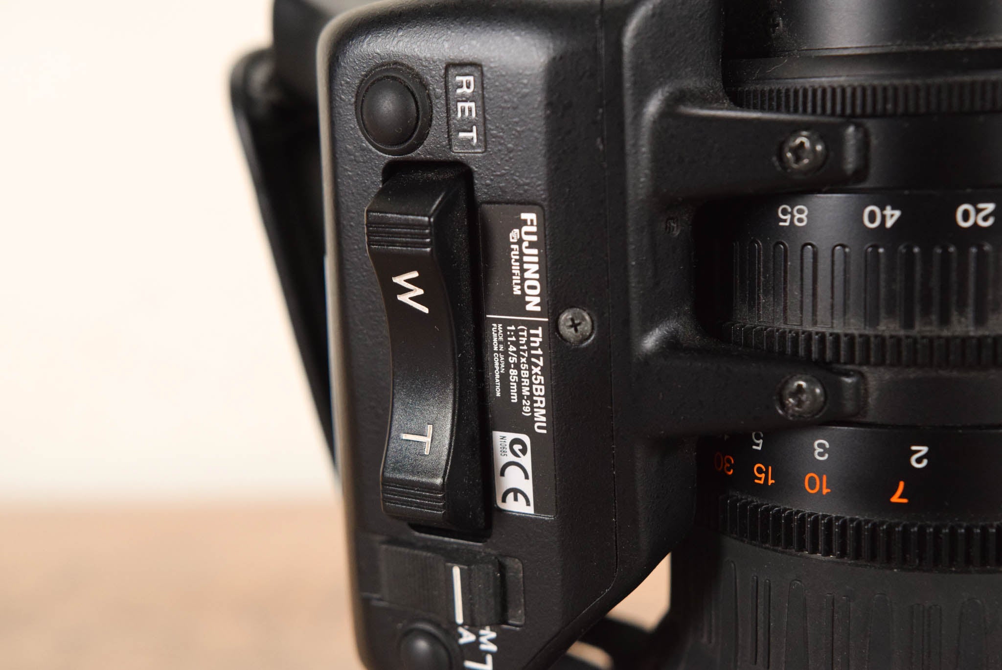 Fujinon Th17x5BRMU Broadcast Zoom Lens - 1:1.4/5-85mm