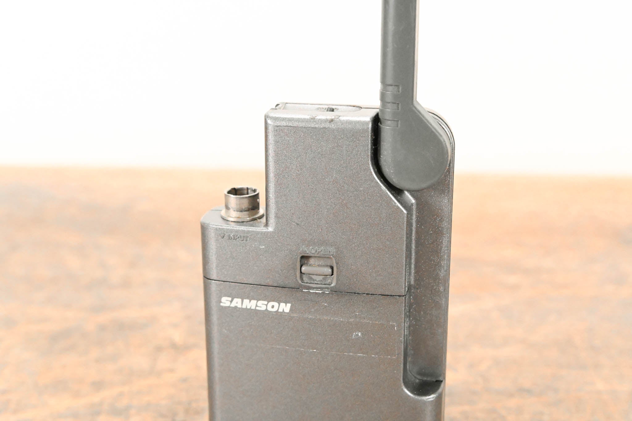 Samson UT6X VHF Wireless Bodypack Transmitter