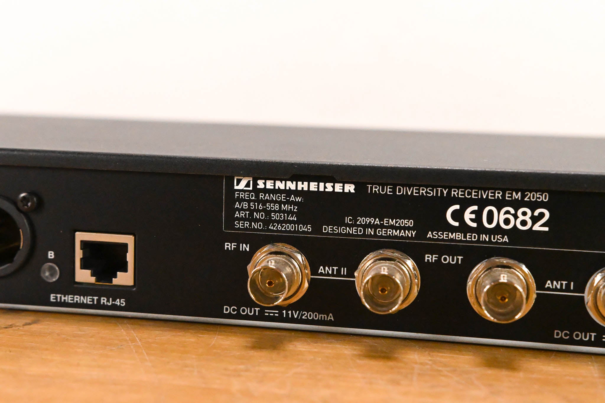 Sennheiser EM 2050 Wireless Receiver w/ one Beltpack - 516-558 MHz