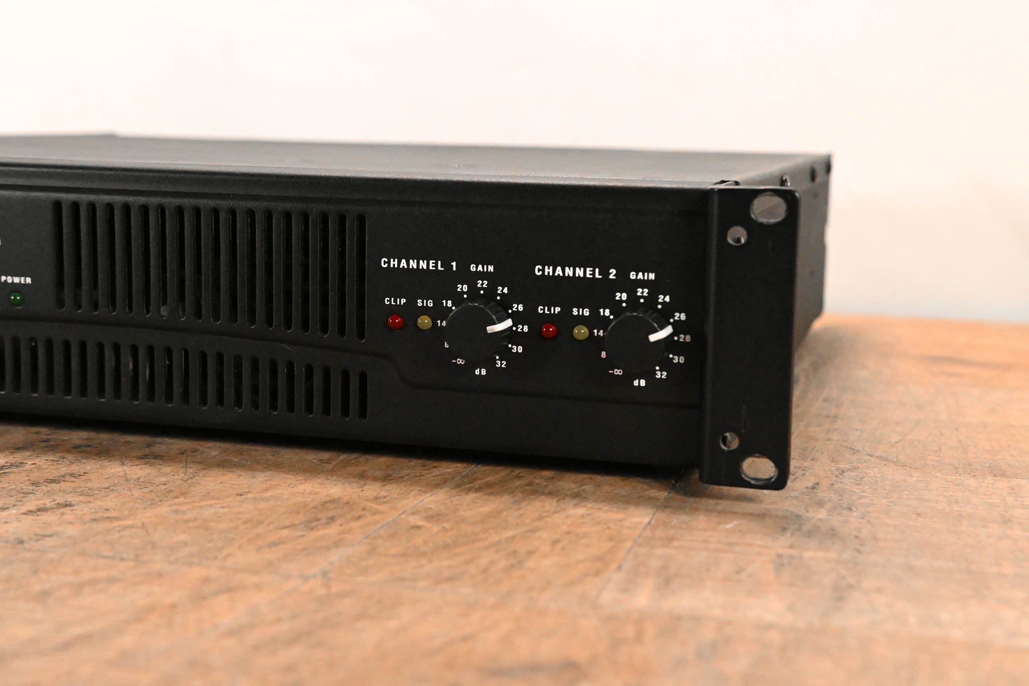 QSC RMX1450 2-Channel Power Amplifier