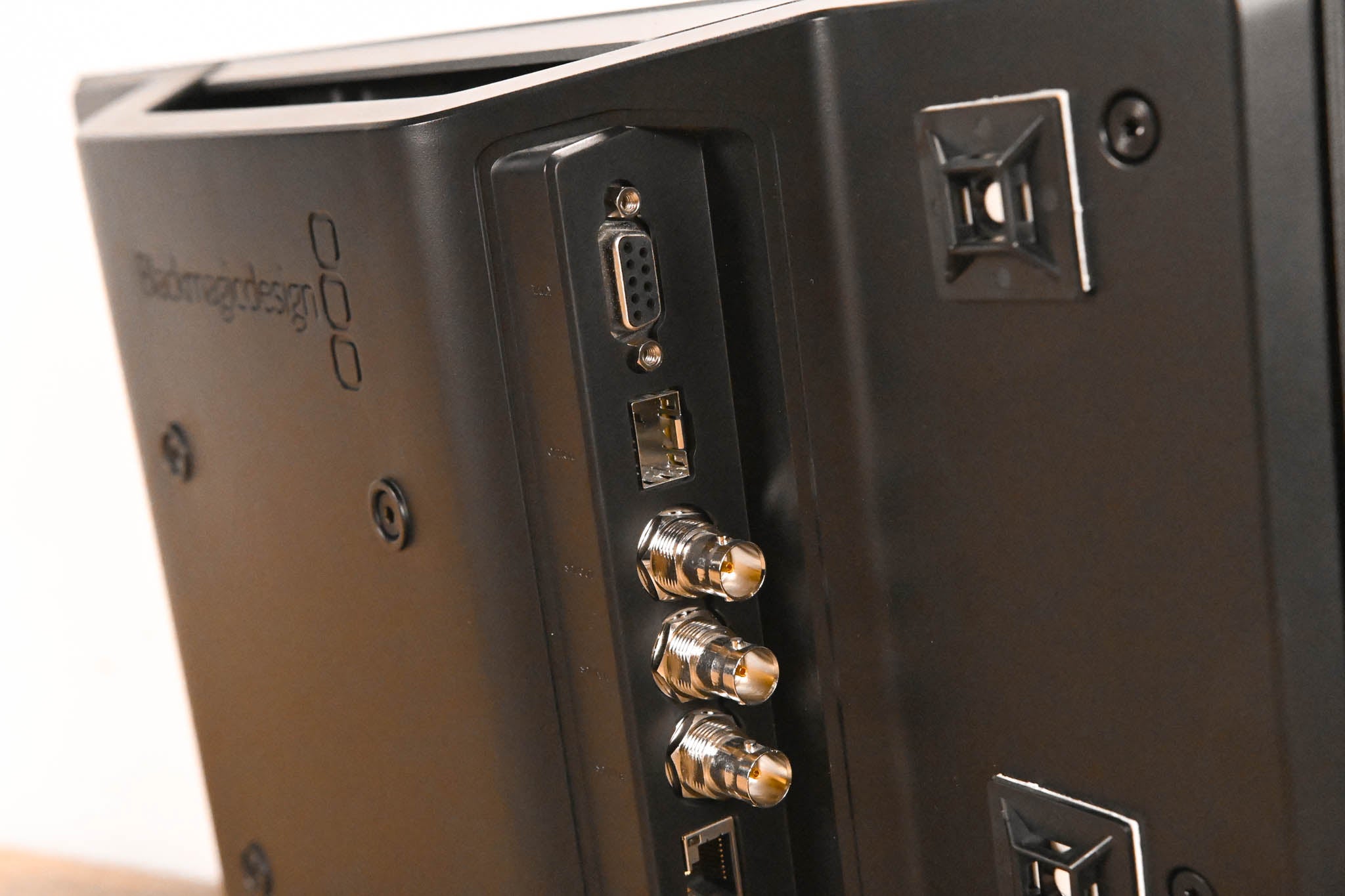 Blackmagic Design SmartView 4K 15.6" UltraHD Broadcast Monitor