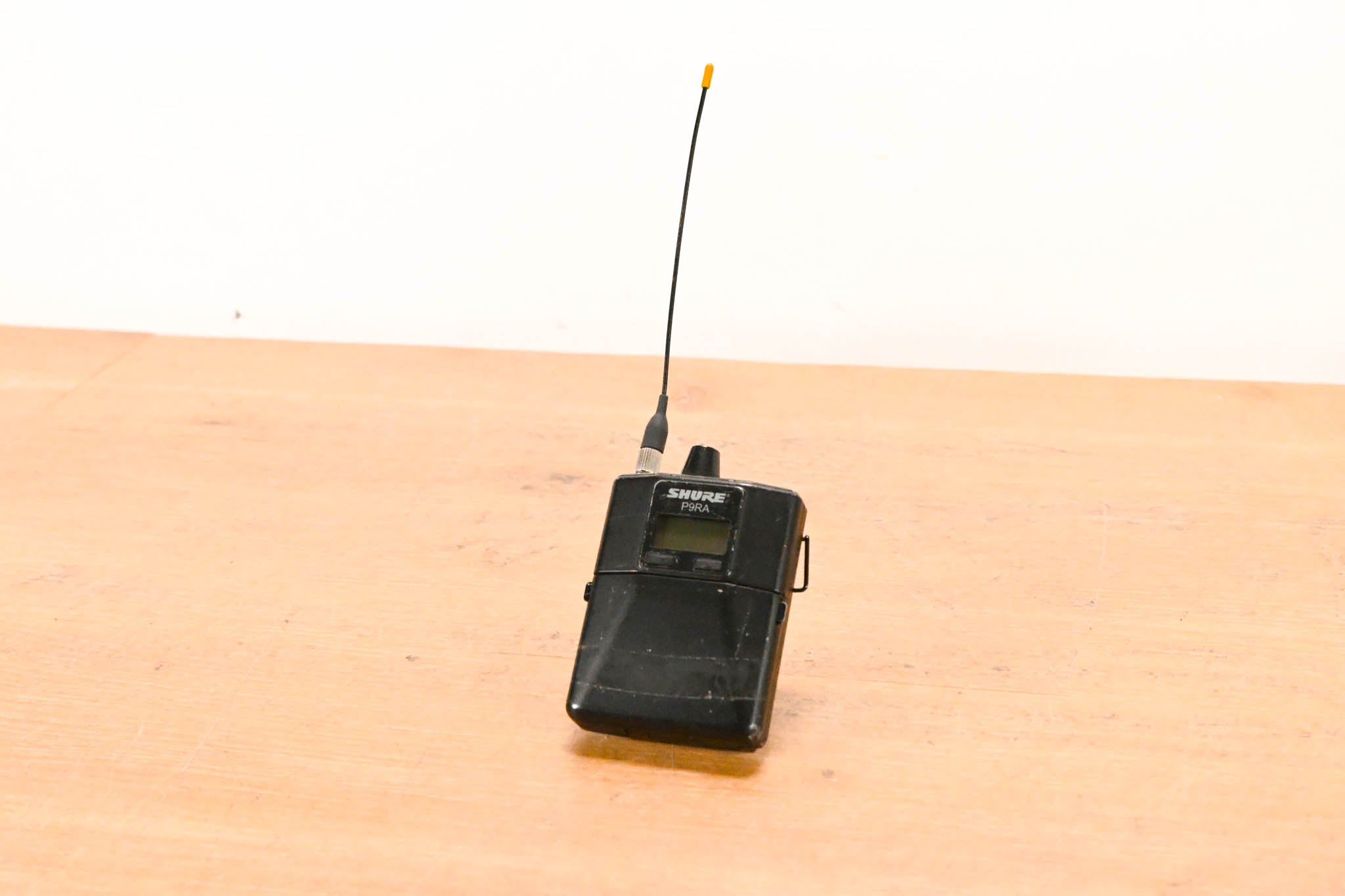 Shure P9RA-K1 Wireless Bodypack Receiver - K1 Band: 596-632 MHz