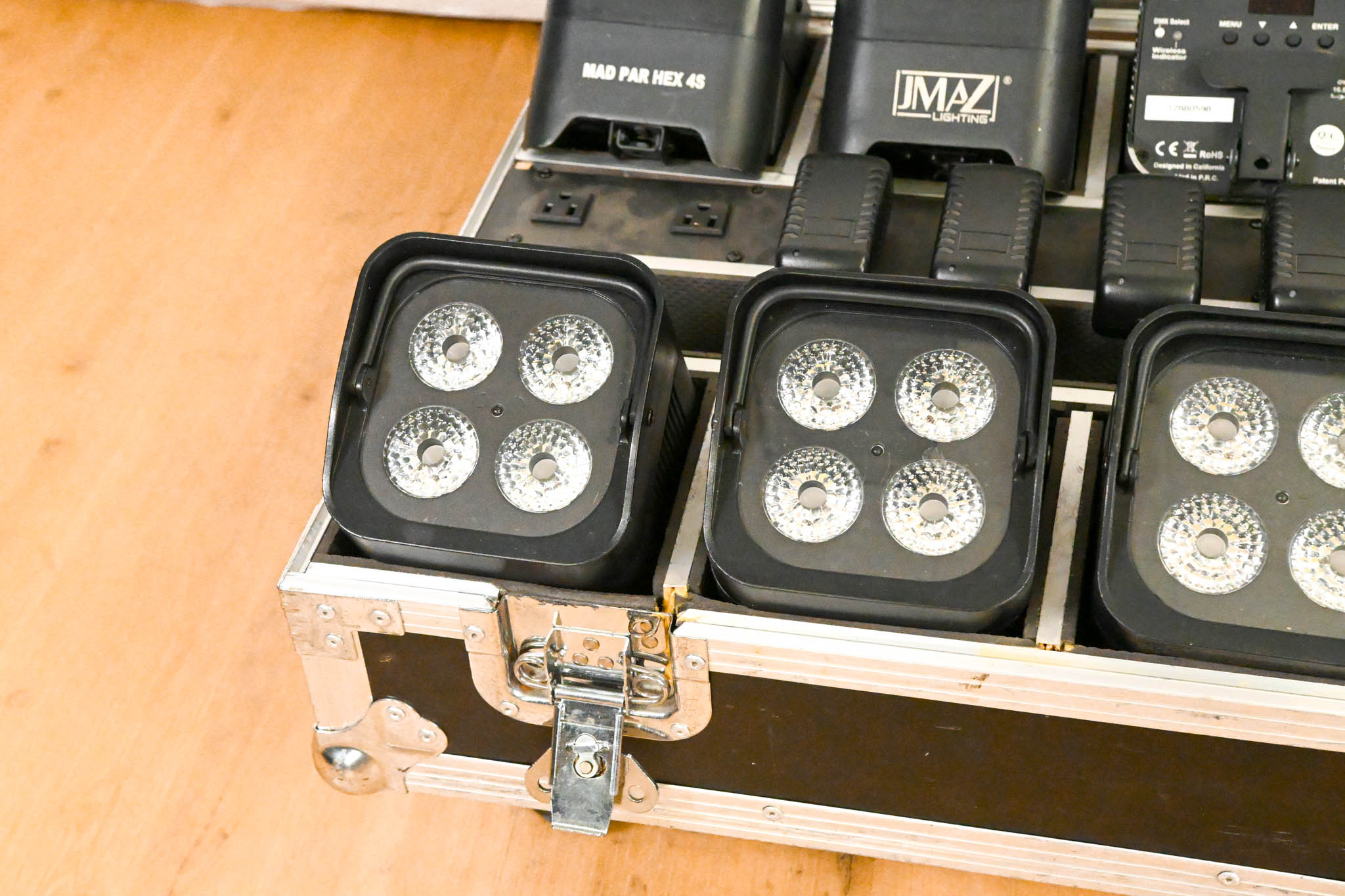 JMAZ Lighting MAD PAR HEX 4S 9x Battery LED Uplights w/ Charging Case