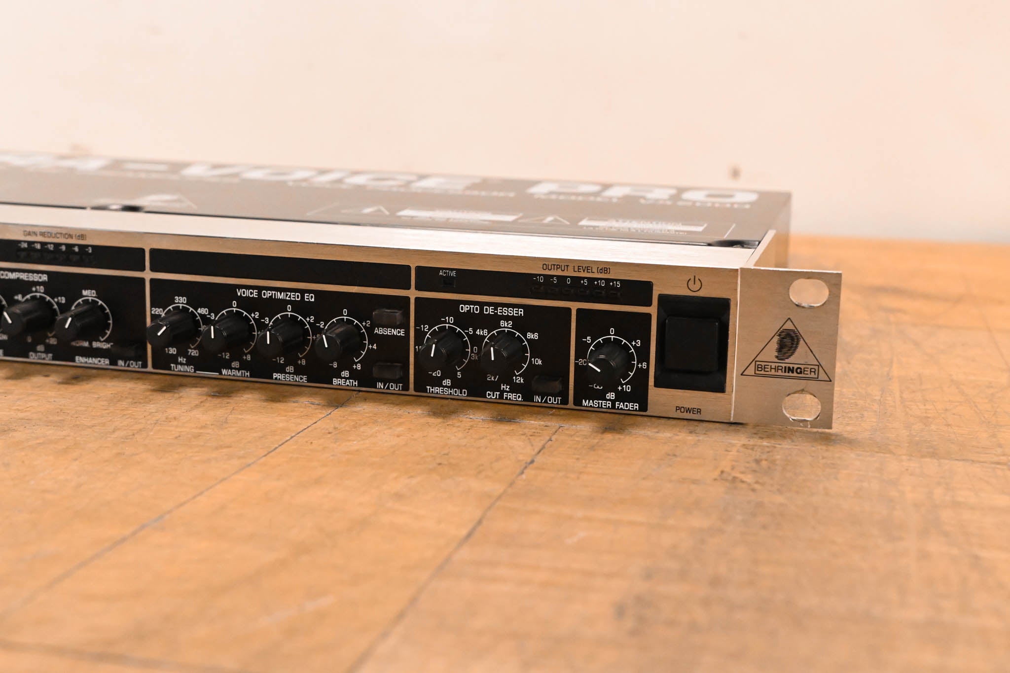 Behringer ULTRA-VOICE PRO VX2000 High-Performance Voice Processor