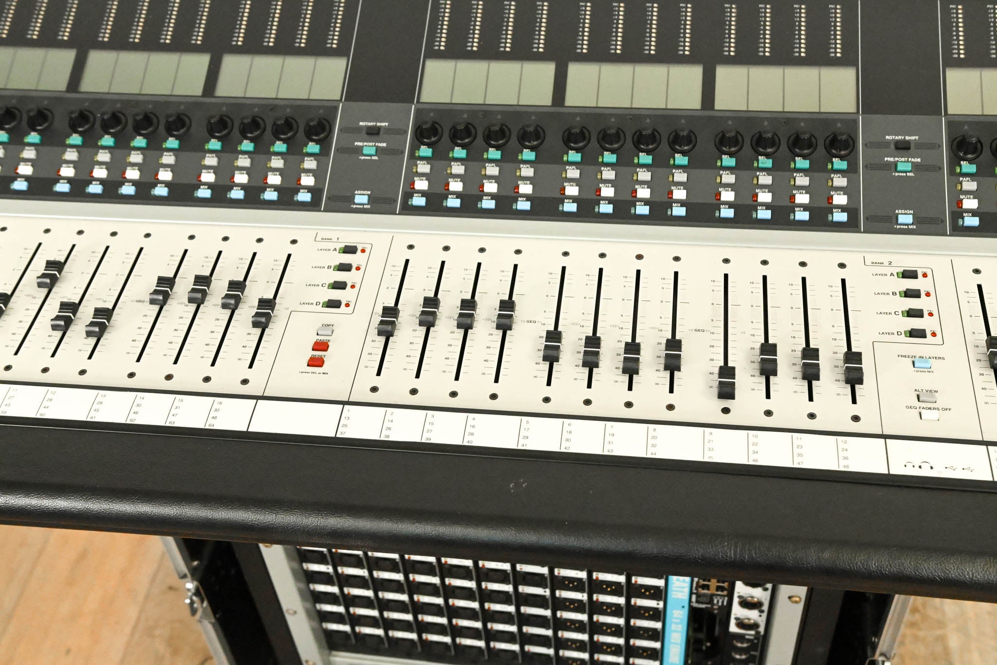 Allen & Heath iLive-144 Digital Mixing Console with iDR-64 Mix Engine