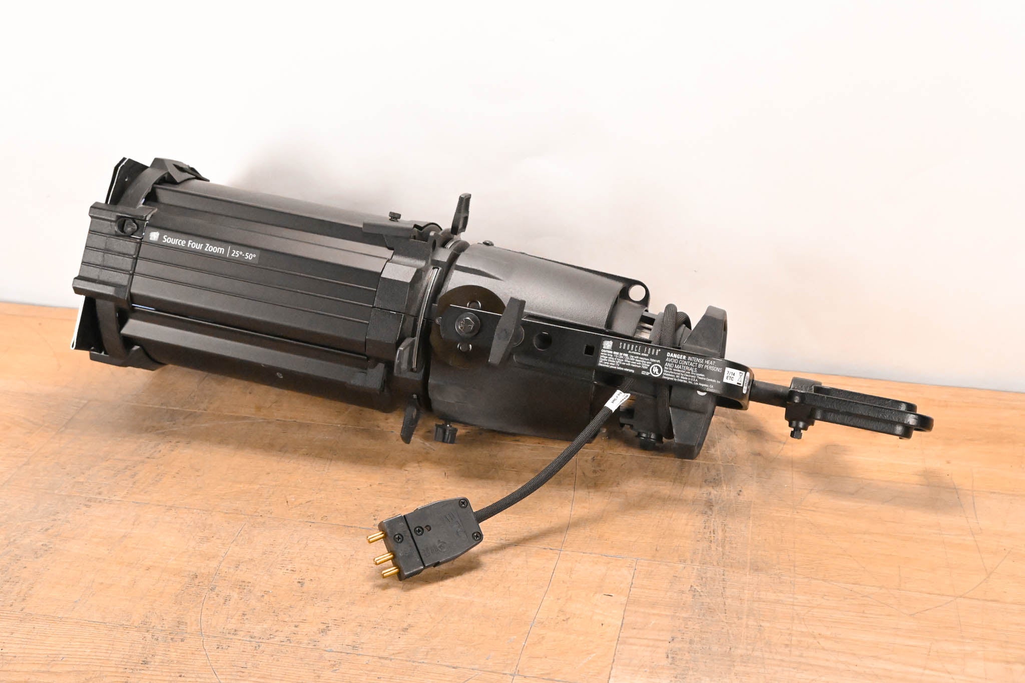 ETC Source Four Zoom 25-50 Degree 750 Ellipsoidal Light