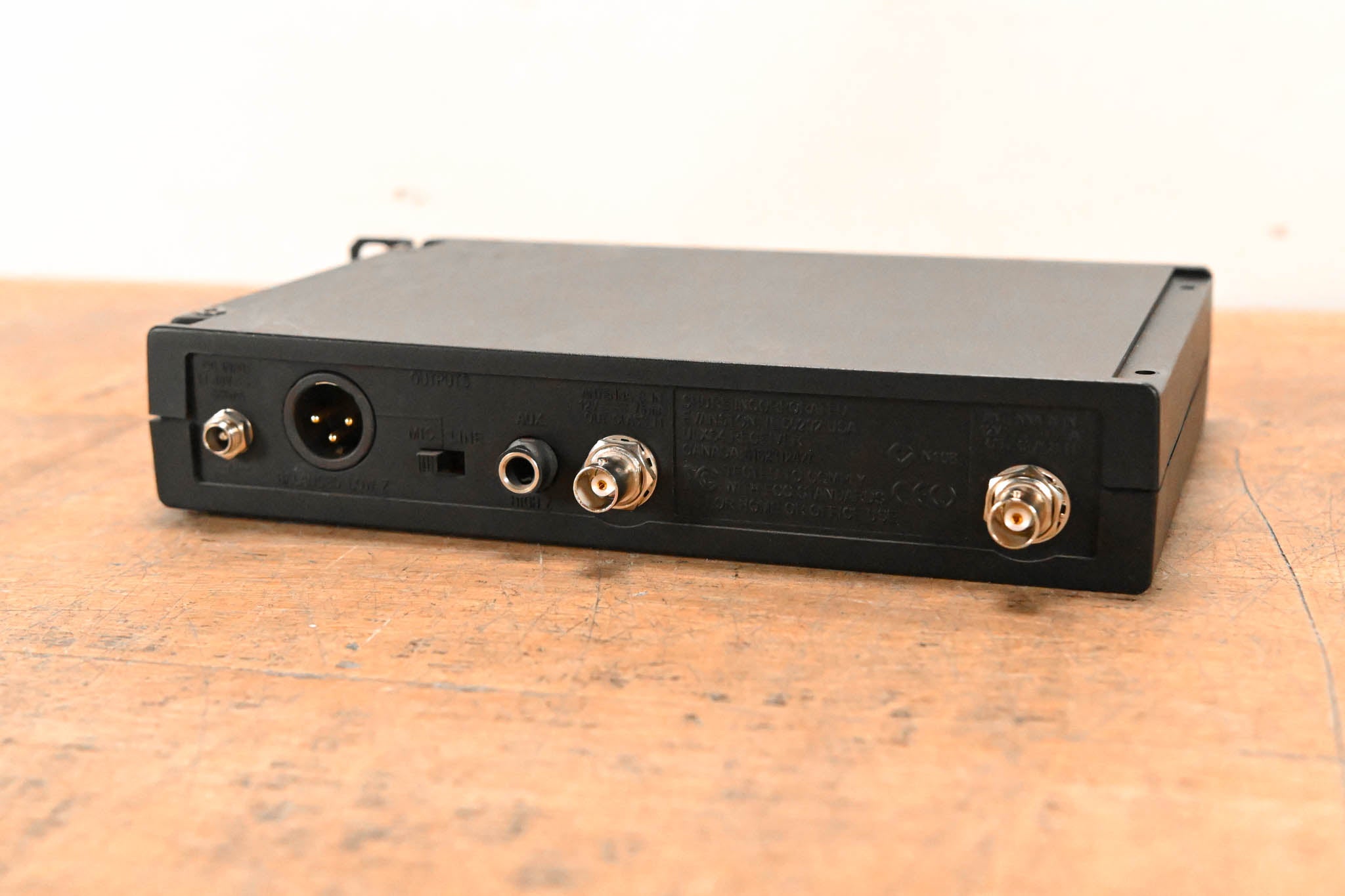 Shure ULXS14 Bodypack Wireless System - J1 Band (NO POWER SUPPLY)