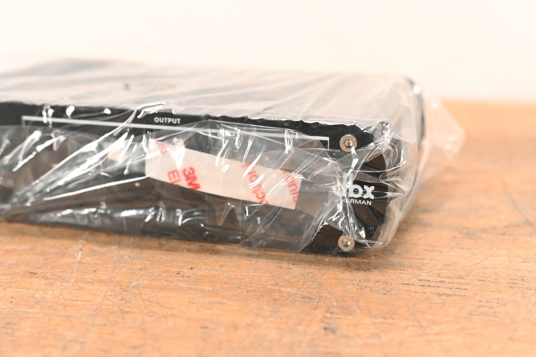 dbx Di4 4-channel Active Direct Box with Line Mixer