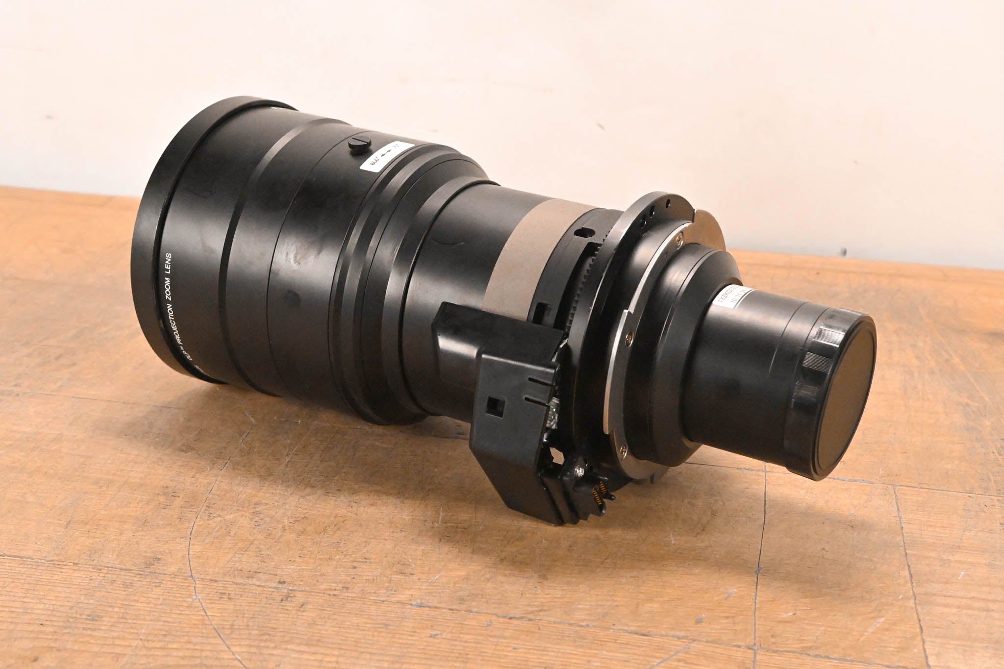 Panasonic ET-D75LE6 3-Chip DLP Projector Zoom Lens