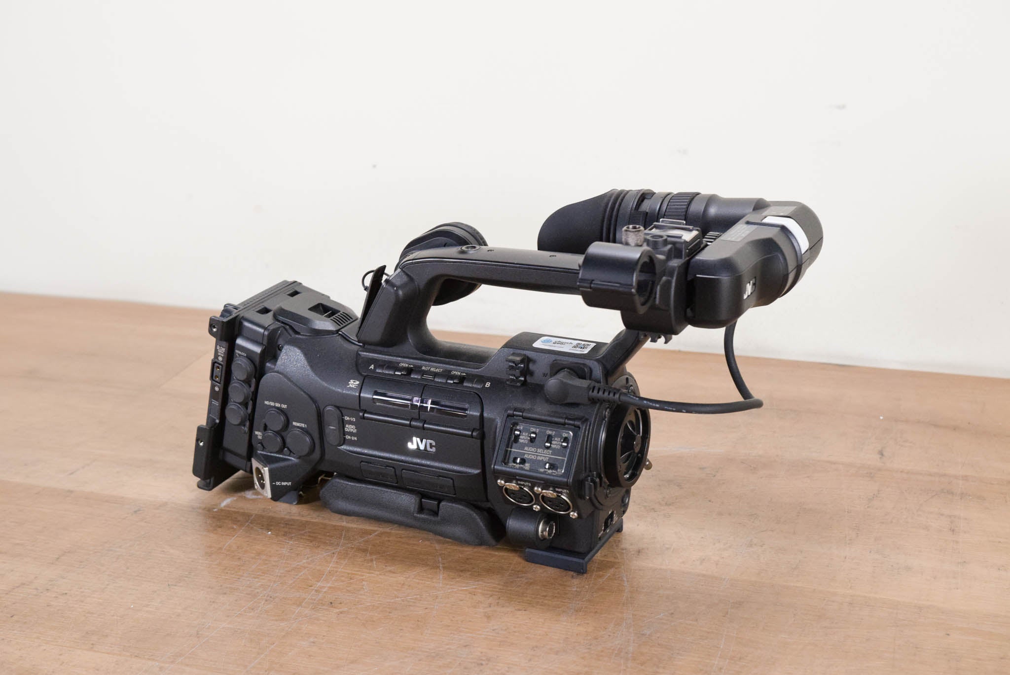 JVC GYHM850 ProHD Compact Shoulder Mount Camera