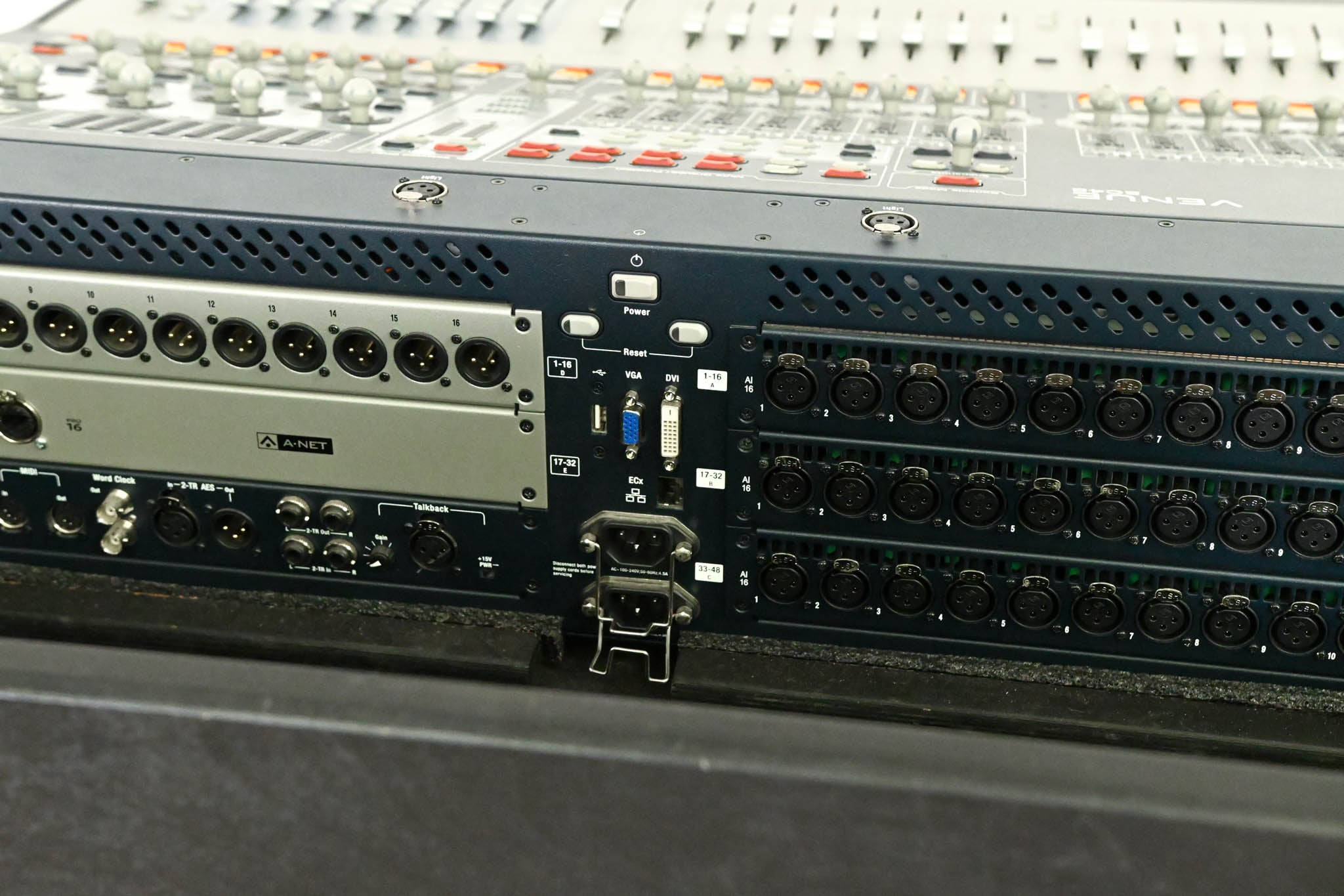 AVID VENUE SC48 Digital Audio Mixing Console with Road Case