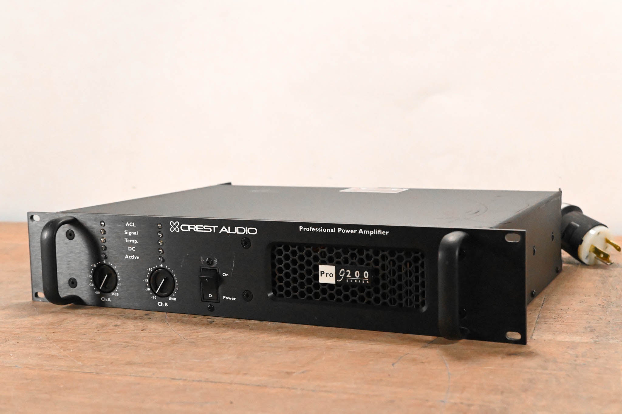 Crest Audio Pro 9200 2-Channel Power Amplifier