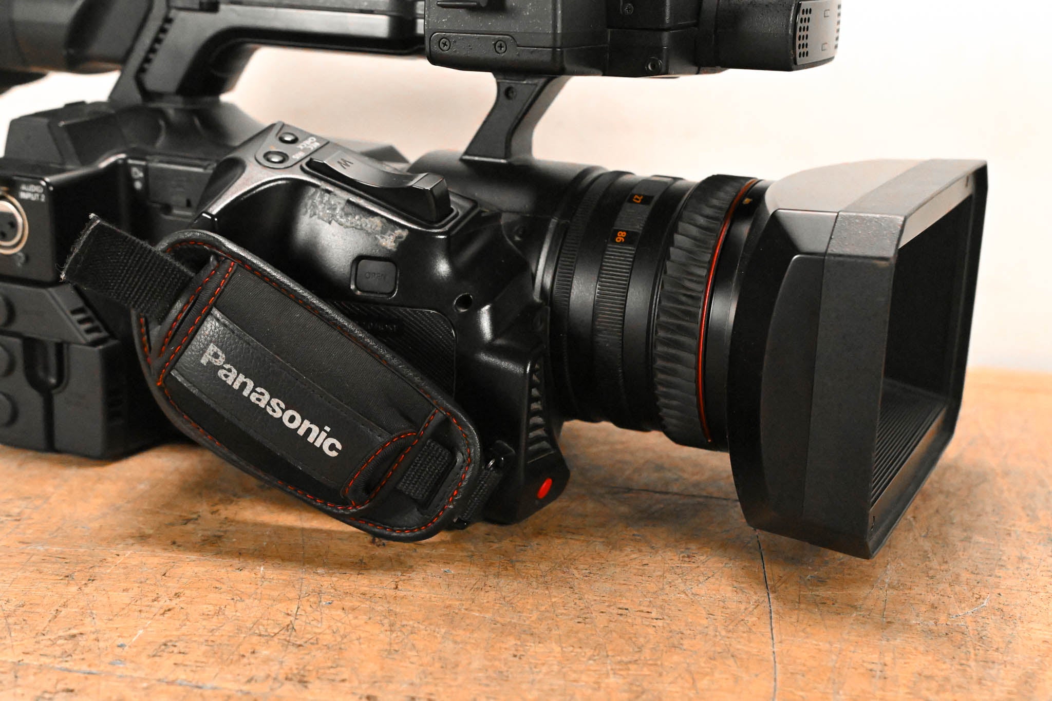Panasonic AJ-PX270 microP2 AVC-ULTRA Handheld HD Camcorder