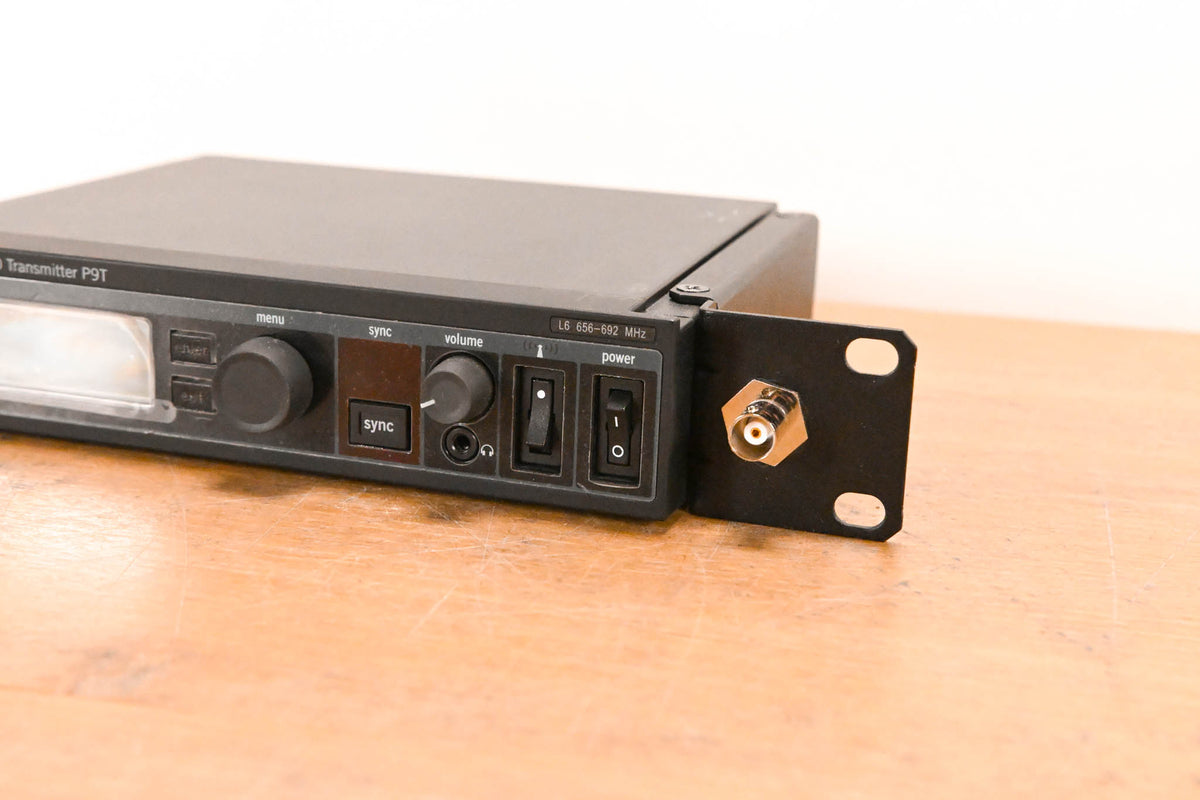 Shure PSM 900 Wireless IEM System L6 Band: 656-692 MHz (NO POWER SUPPLY)