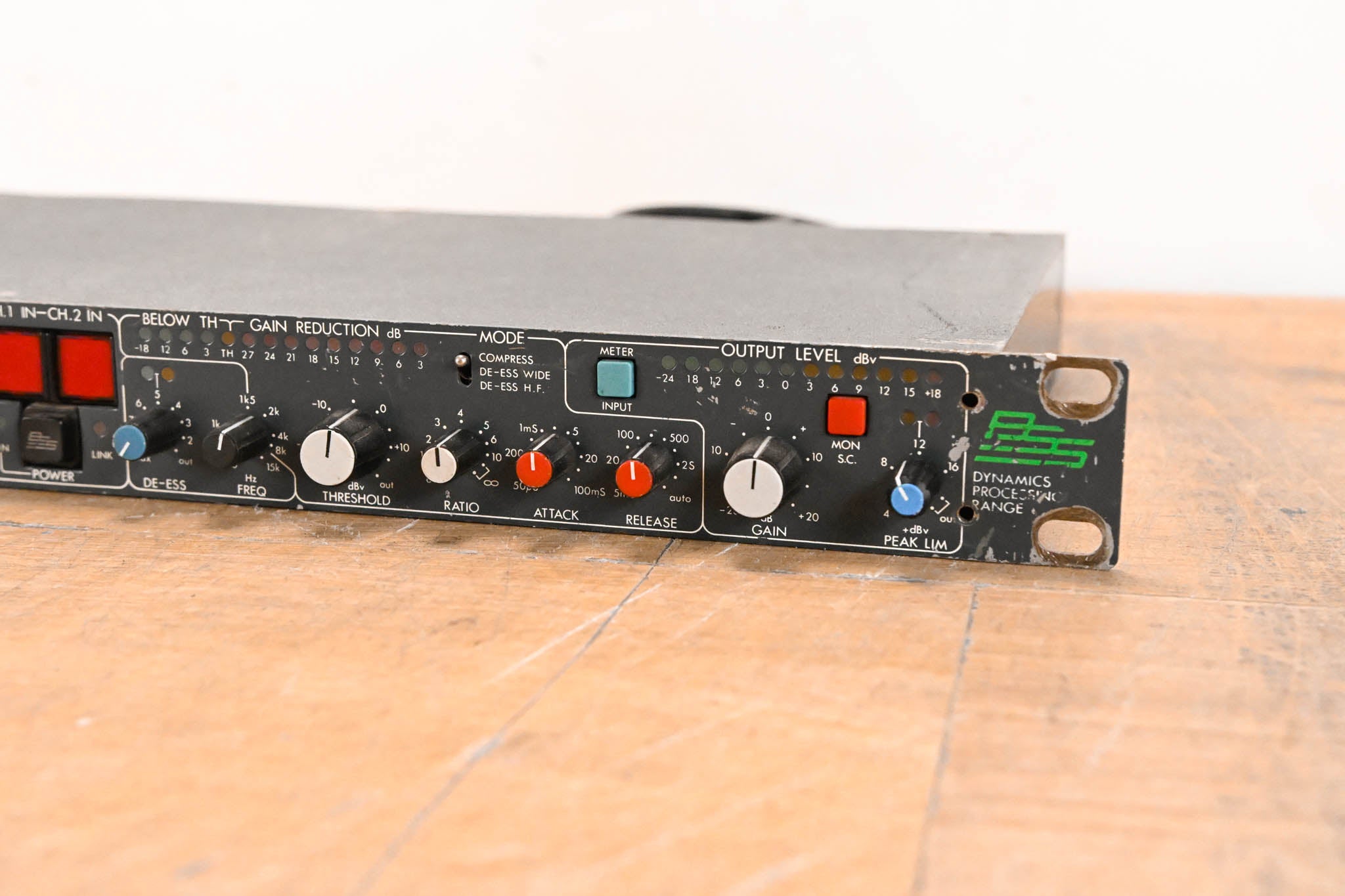 BSS DPR-402 Two-Channel Compressor/Limiter/De-Esser