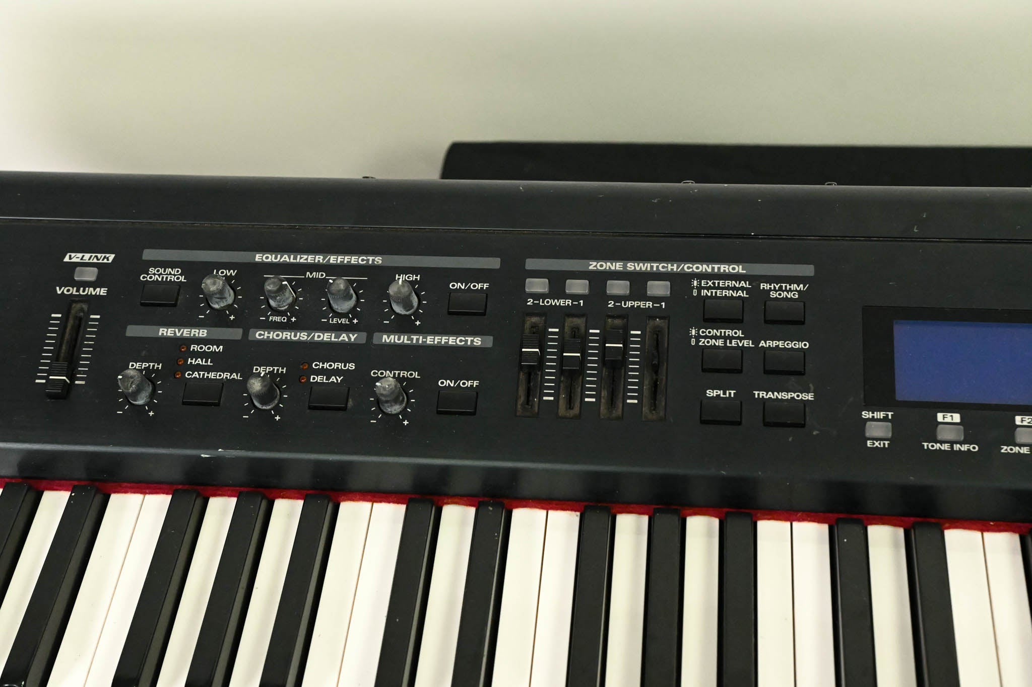 Roland RD-700SX 88-Key Digital Stage Piano